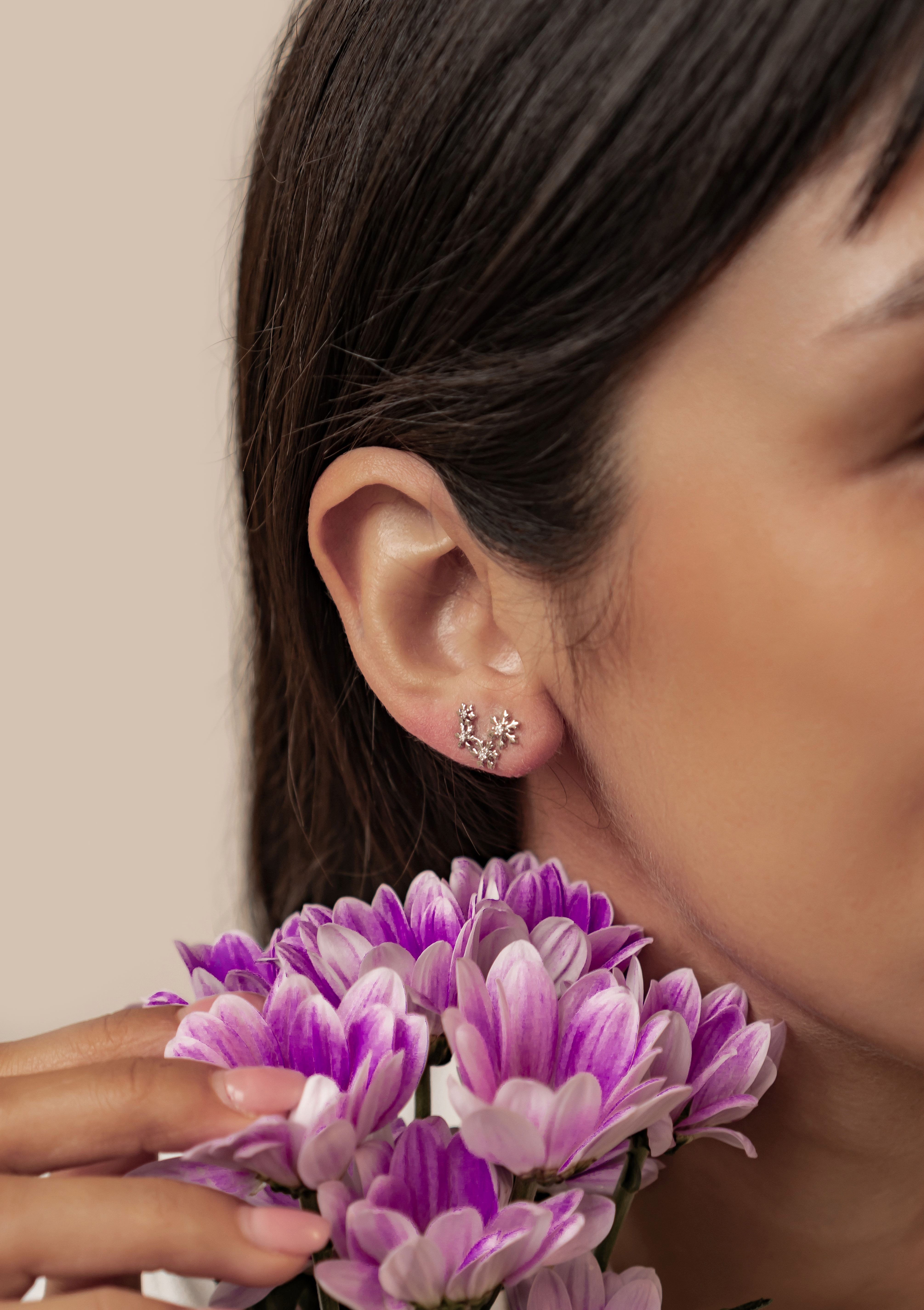 Hey Happiness Paar Ohrstecker Zirkonia Schneeflocken, für Damen & Mädchen, Festliche 925 Silber Damen Ohrringe, vergoldet