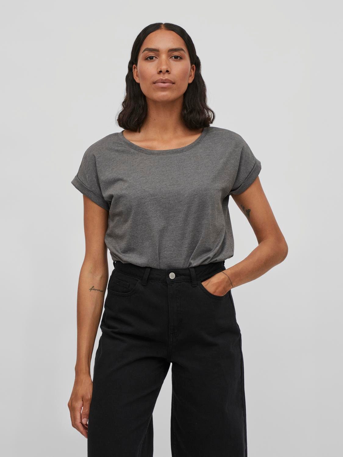 Vila Rundhalsshirt VIDREAMERS NEW PURE T-SHIRT/SU-NOOS Basic Damen-T-Shirt mit Rundhalsausschnitt und umgeschlagenen Ärmeln