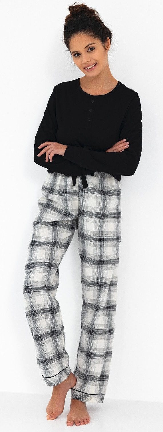 Sensis Schlafanzug langarm, lange Hose, dezent mit Knöpfen verziert