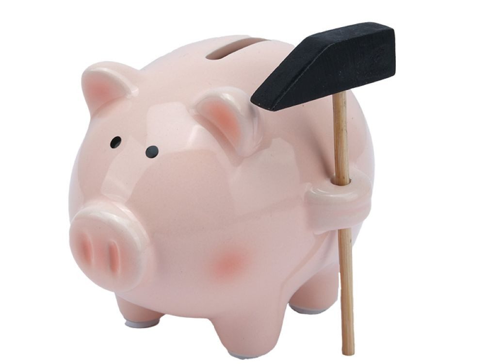 Euro Souvenirs Dekofigur Schwein / Sparschwein mit bunten Blumen und Schloß, Glücksschweinchen (1 St), Spardose, Dekoration, Geschenkidee für verschiedene Anlässe