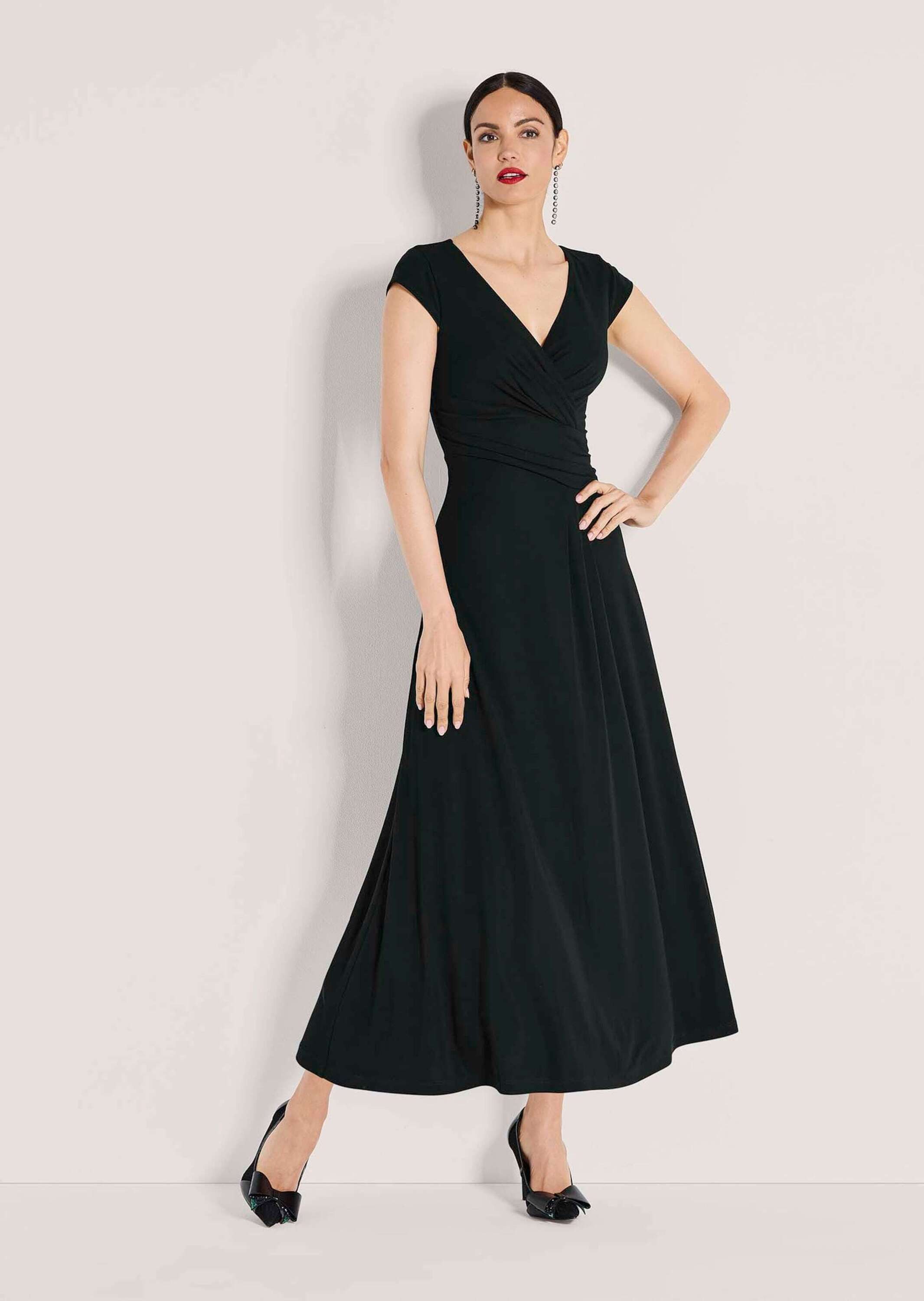 MADELEINE Maxikleid Maxikleid in Wickeloptik Viskosekleid mit V-Ausschnitt, Knöchellänge und Kurzarm