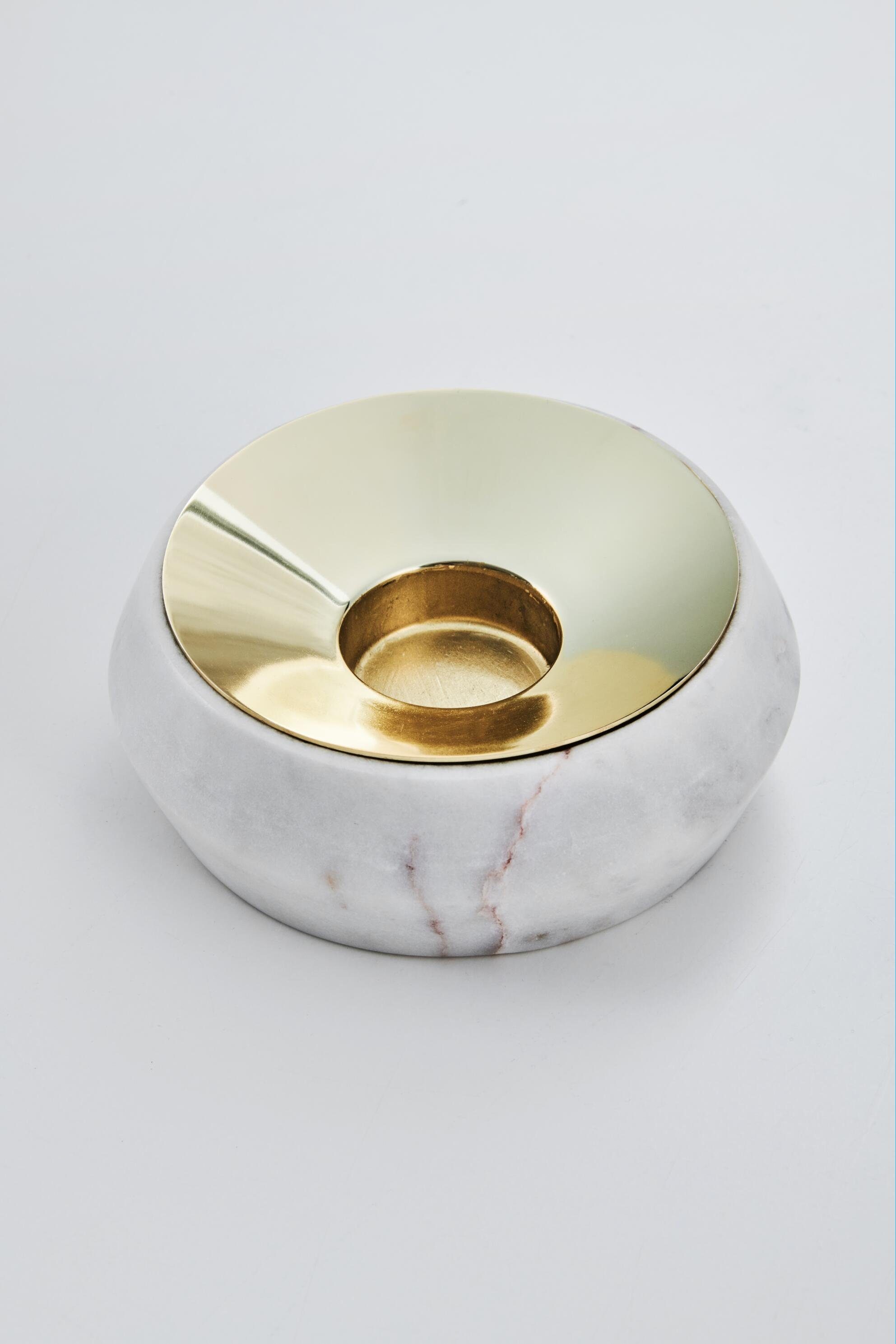 Gold), Adarette Kerzenständer, cm Teelichthalter rund, Stahl-Inlay in Marmor, (aus mit 9 eleganter Durchmesser ca. carla&marge weißem