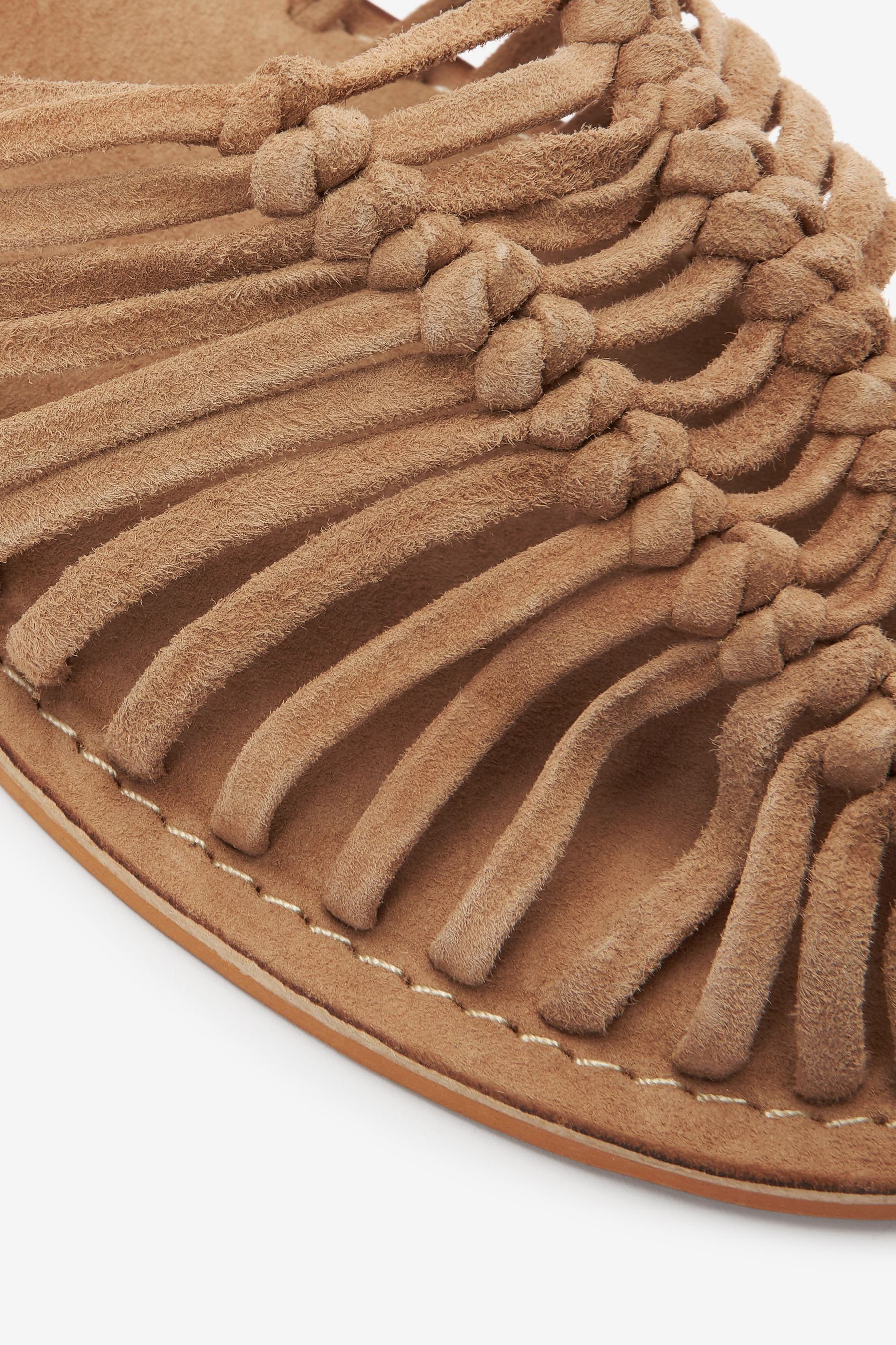 Camel (1-tlg) Sandale aus Next Huarache-Sandalen Knöchelriemen