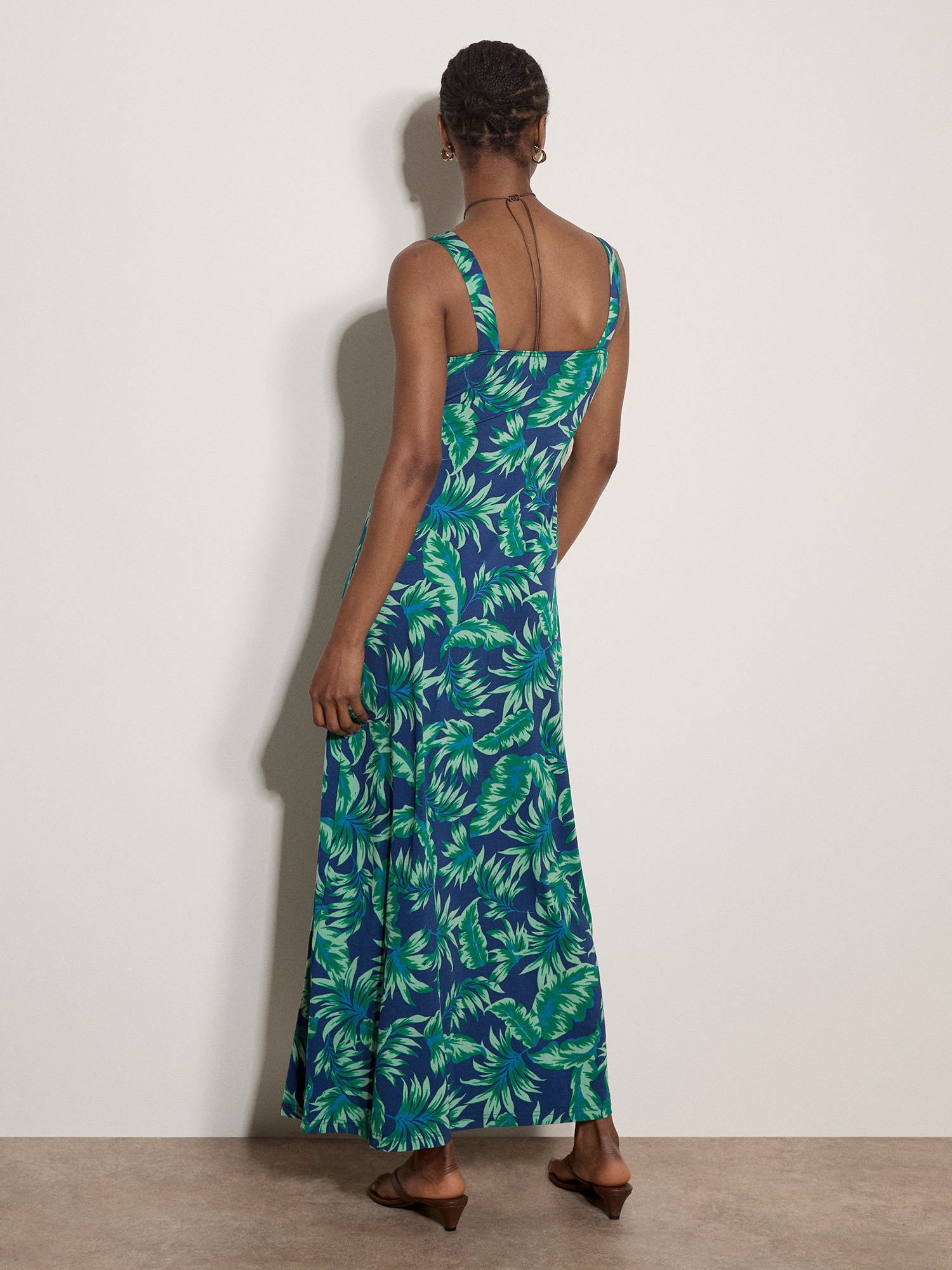 Apricot Maxikleid Druckkleid mit Blattmuster