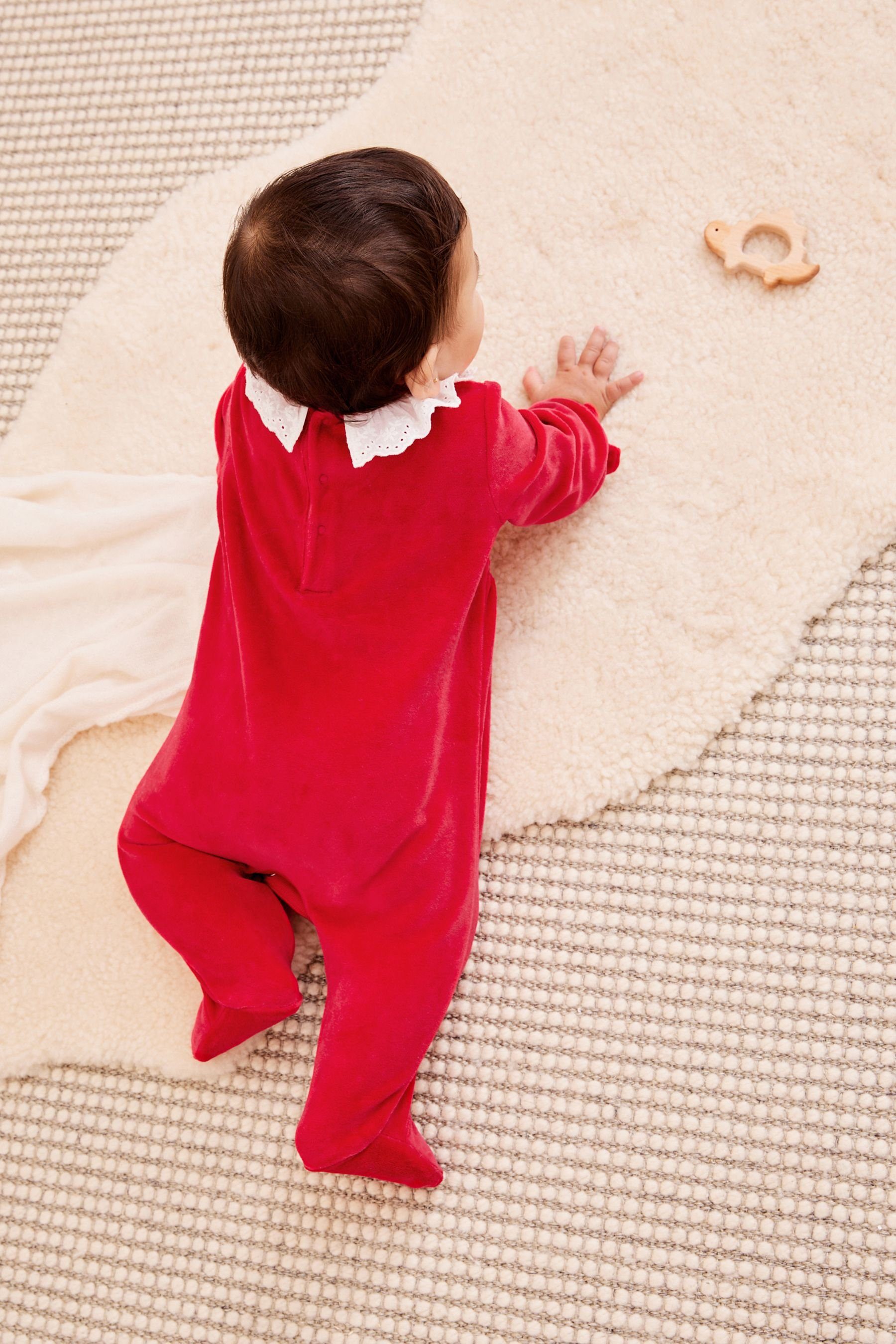 Baby-Schlafanzug mit Velourskragen Next Schlafoverall (1-tlg)