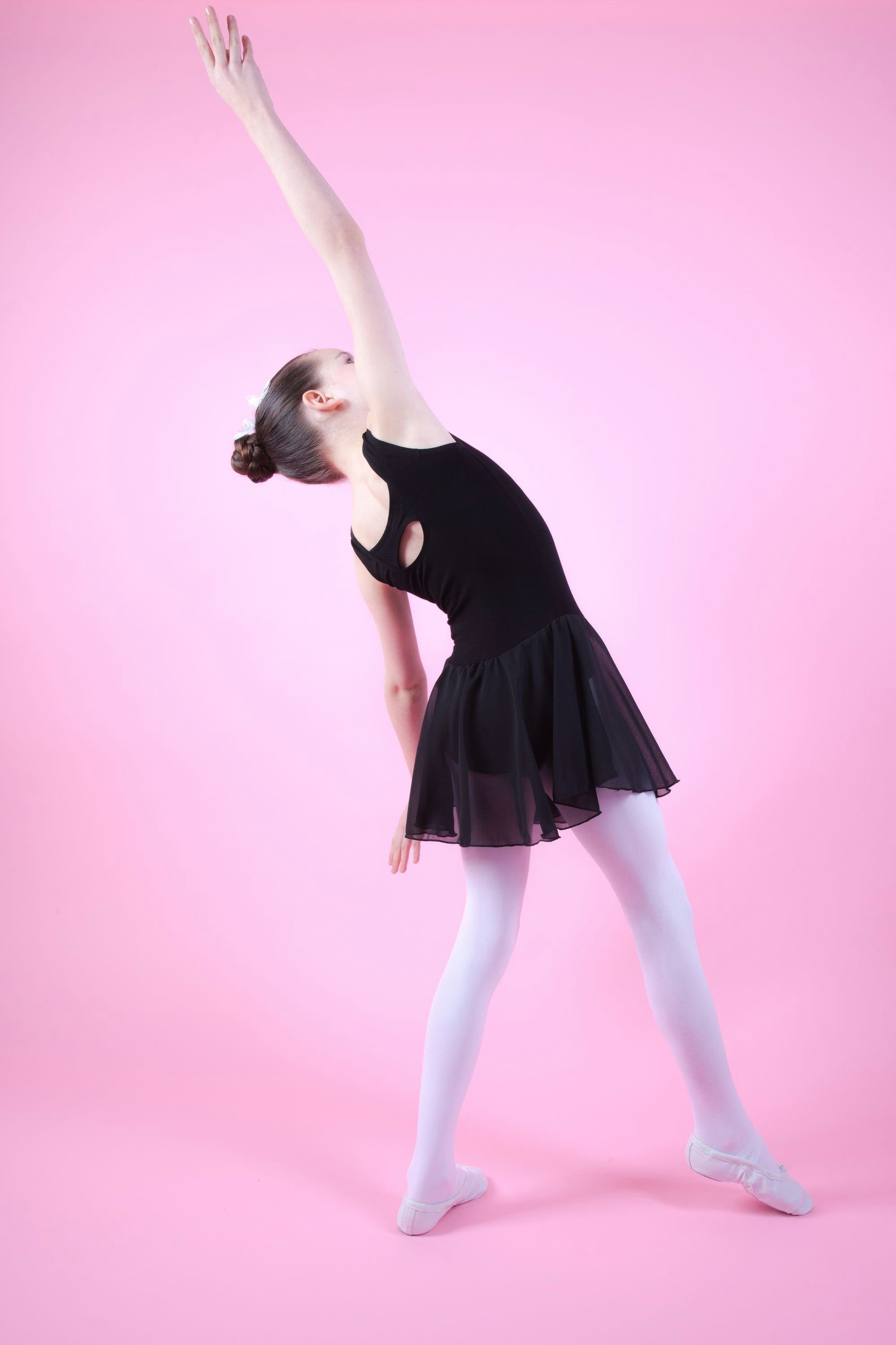 weicher Bella Ballettkleid fürs Kinder Baumwolle Ballett tanzmuster aus Ballettbody Chiffonkleid mit schwarz für Schlüssellochausschnitt Mädchen
