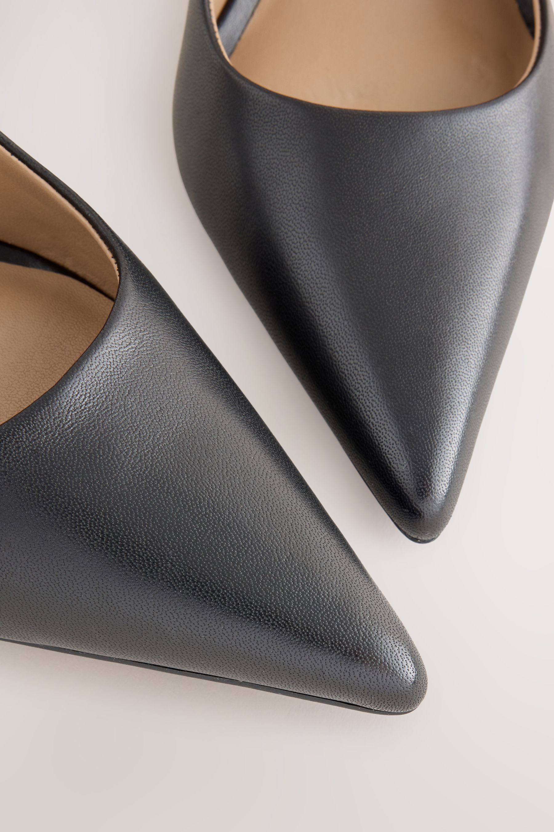 Next Forever Comfort® mittelhohe Pumps aus Leder High-Heel-Pumps