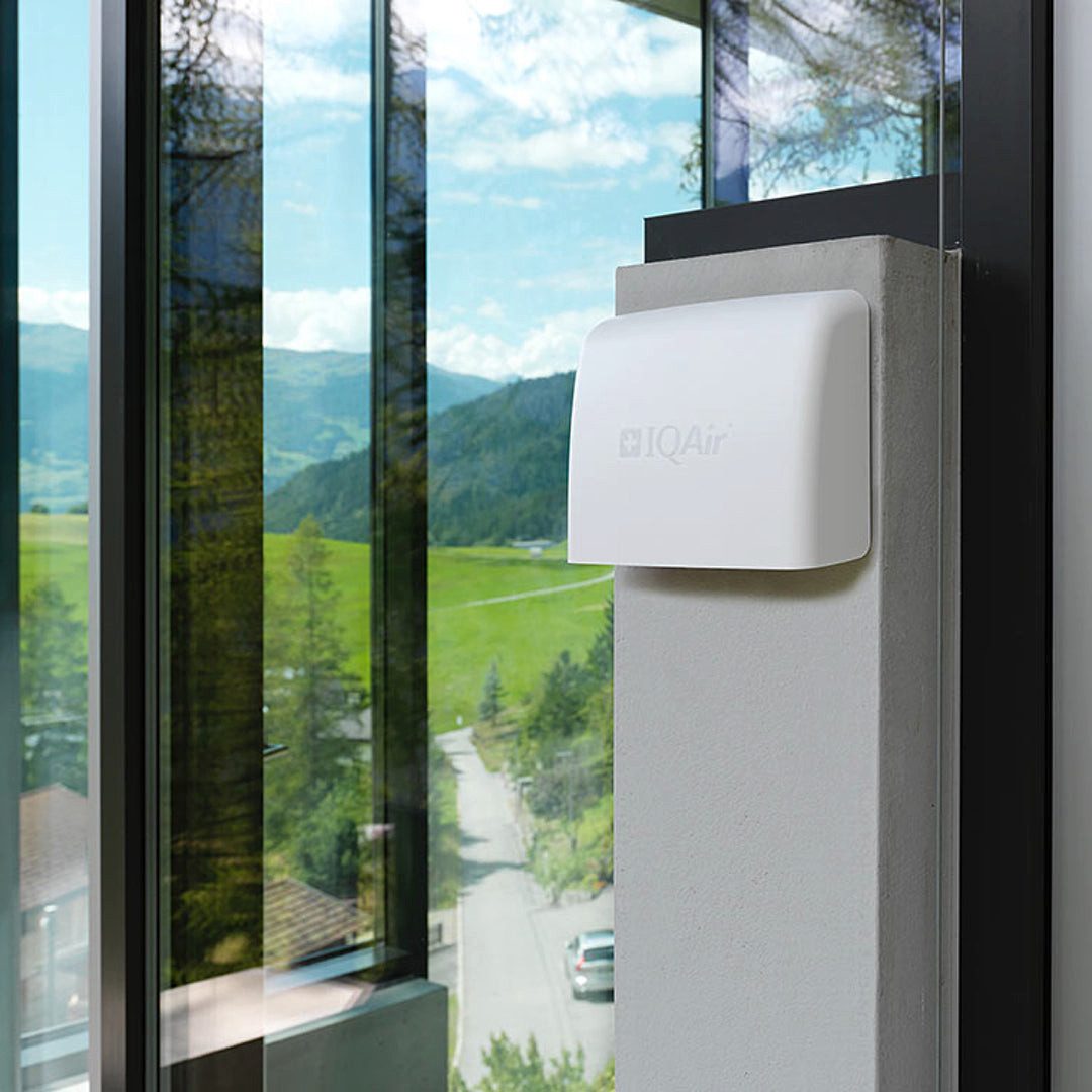 IQAir Raumluft-Qualitätssensor IQAir - AirVisual Outdoor, (Luftqualitätsmonitor für außen., Luftqualität Messgerät & Feinstaubmessgerät), mit PM2.5, PM10, AQI, Temperatur, Luftfeuchtigkeit, WLAN/Ethernet