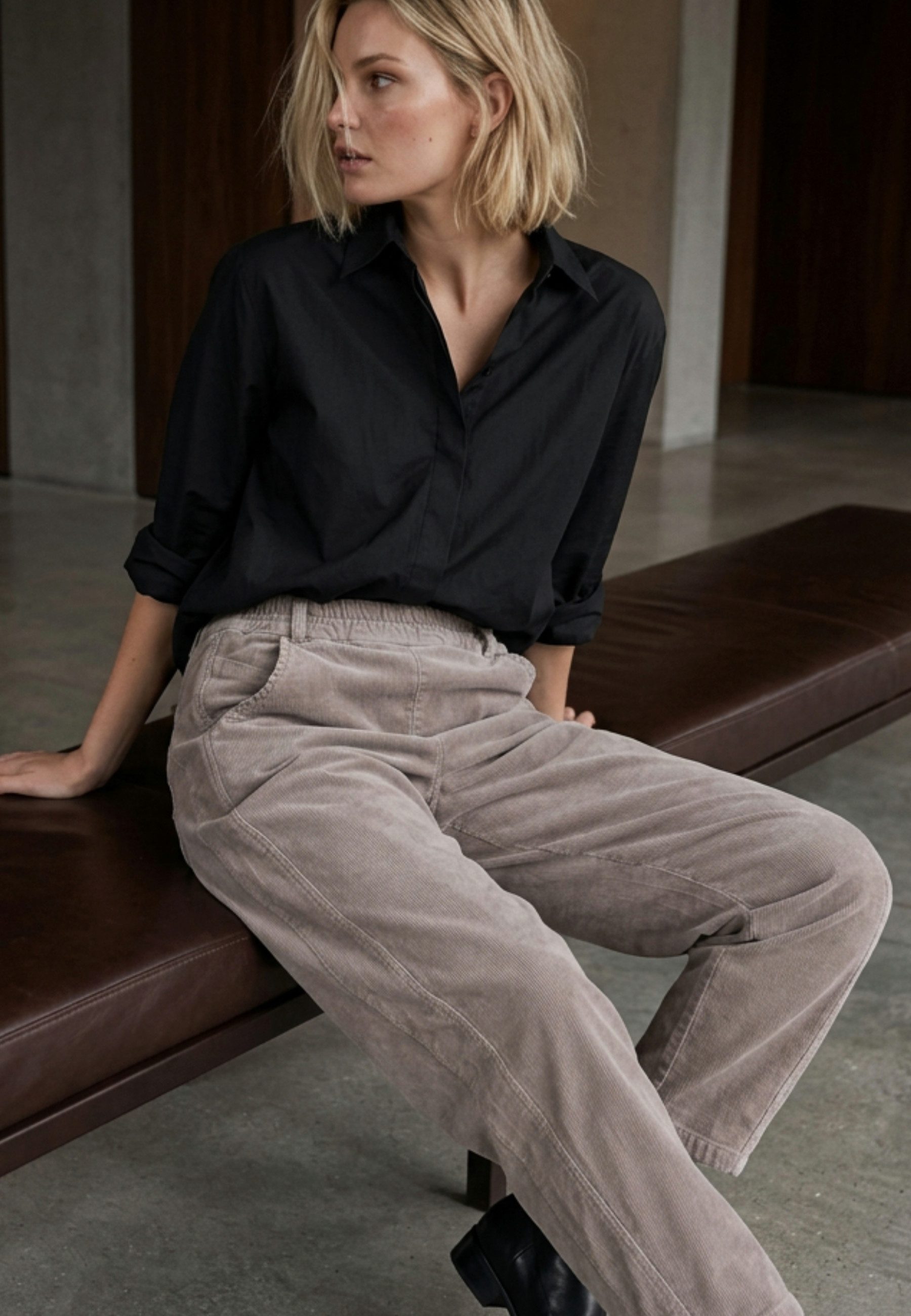 Andijamo-Fashion Stretch-Hose SOFT BARREL Moderne, leicht gerundete Barrel-Silhouette