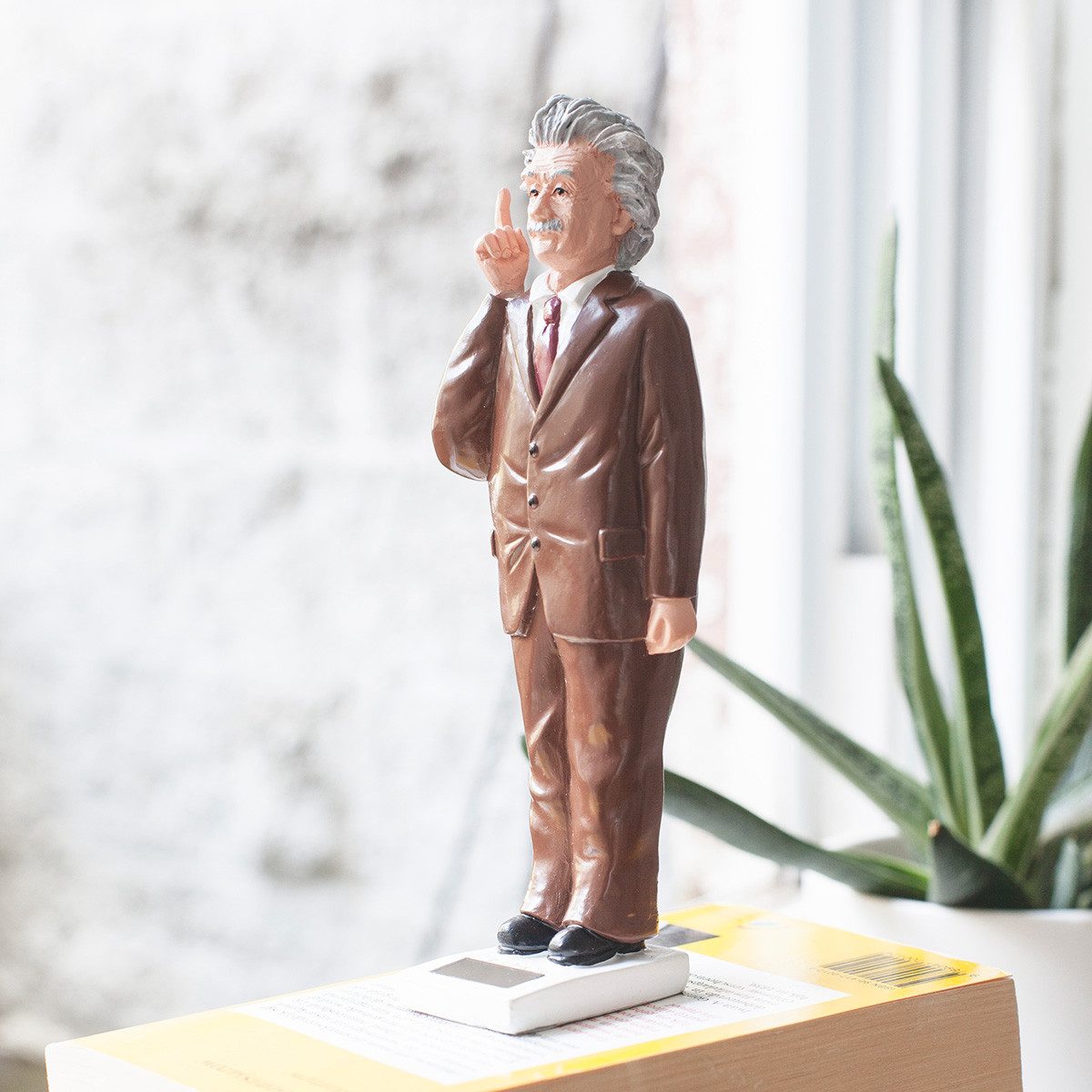 Kikkerland Dekofigur Kikkerland Solar Einstein, angetrieben günstig online kaufen