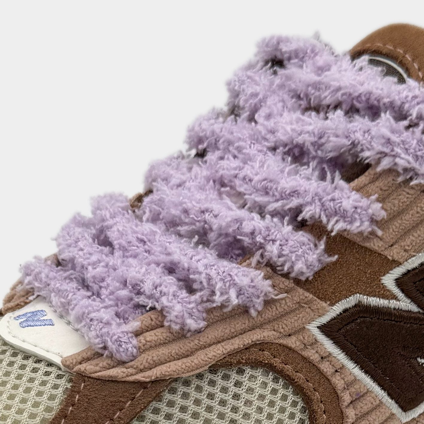 Kicksarchive Schnürsenkel FLUFFY Schnürsenkel Fuzzy Laces Plüsch Sneaker Schnürsenkel, Sneaker Schnürsenkel 120cm, 140cm