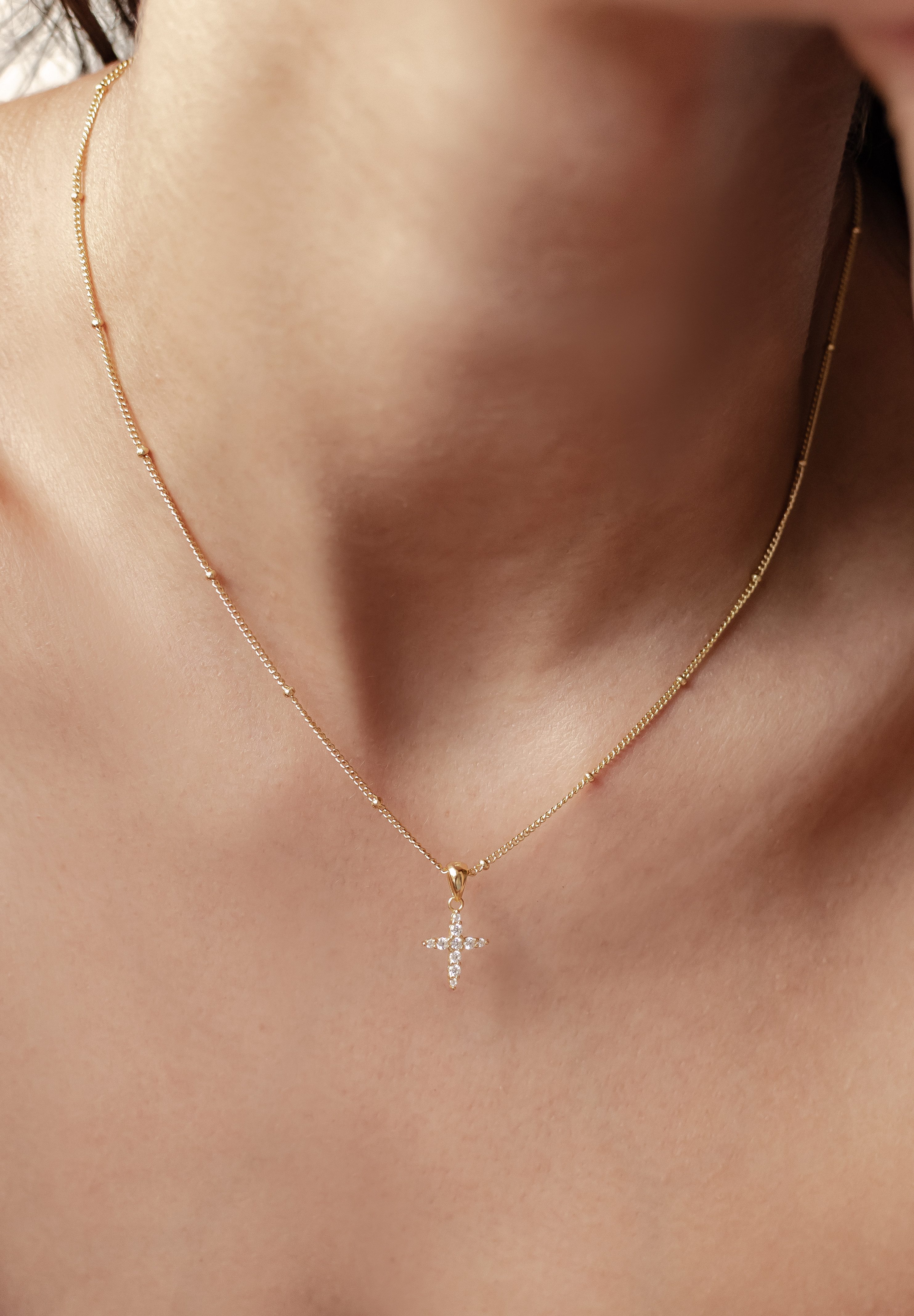 Hey Happiness Kreuzkette Silber 925 mit Zirkonia, 18K Vergoldet, Damen Silber Erbskette mit Kreuz Anhänger, Geschenk Idee