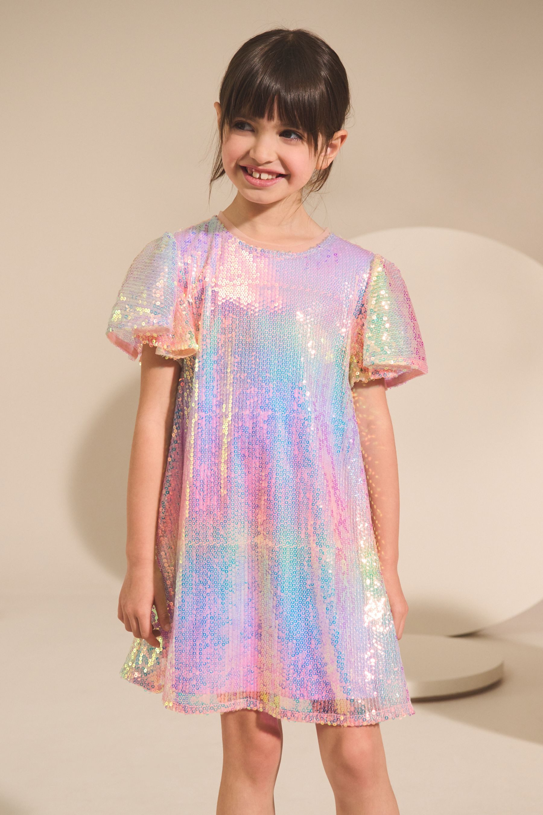 Partykleid Partykleid mit Pailletten und Engelsärmeln