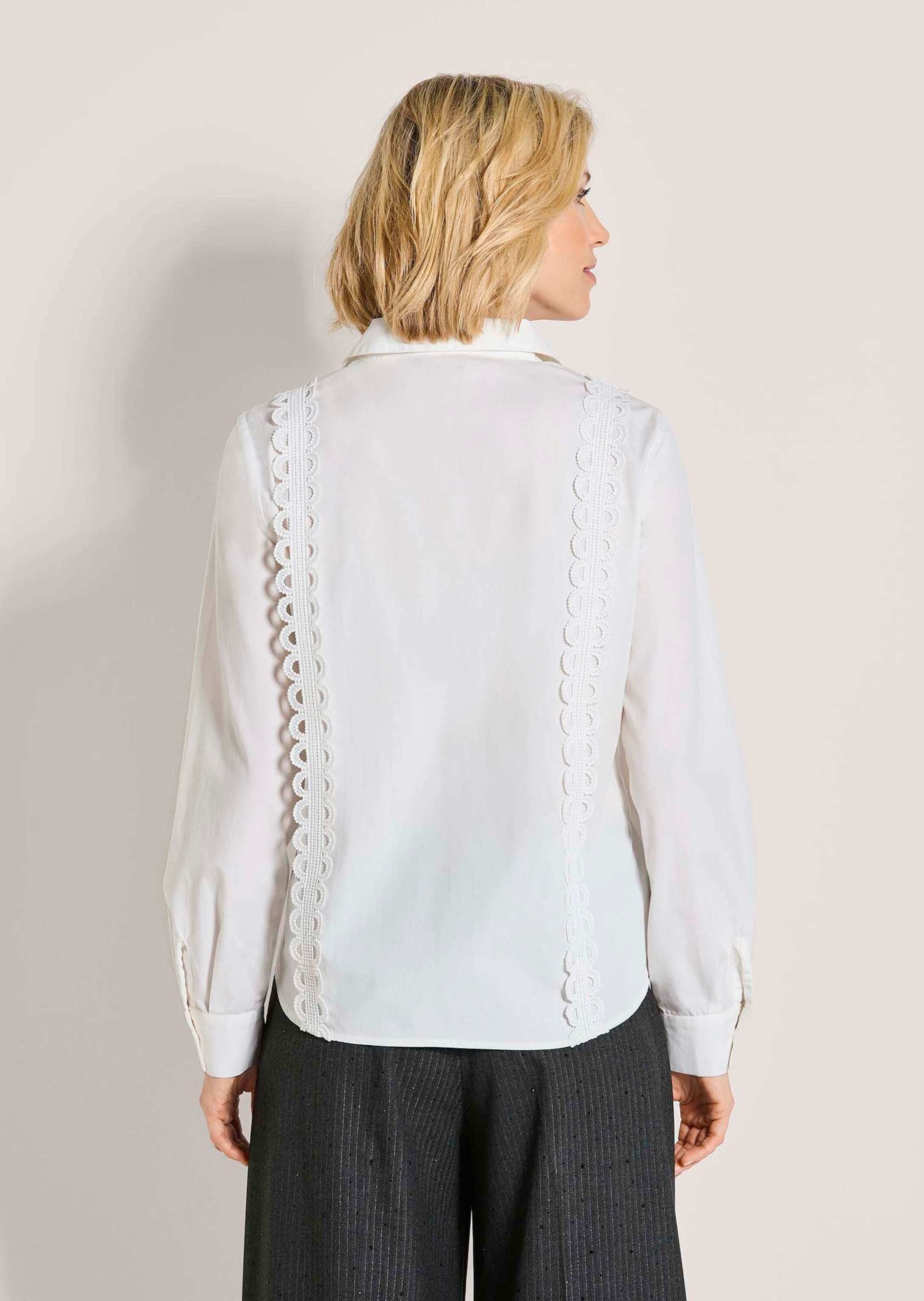 MADELEINE Hemdbluse Baumwollbluse mit Spitzendetails Spitzenbluse mit Hemdkragen, Knopfleiste und Langarm