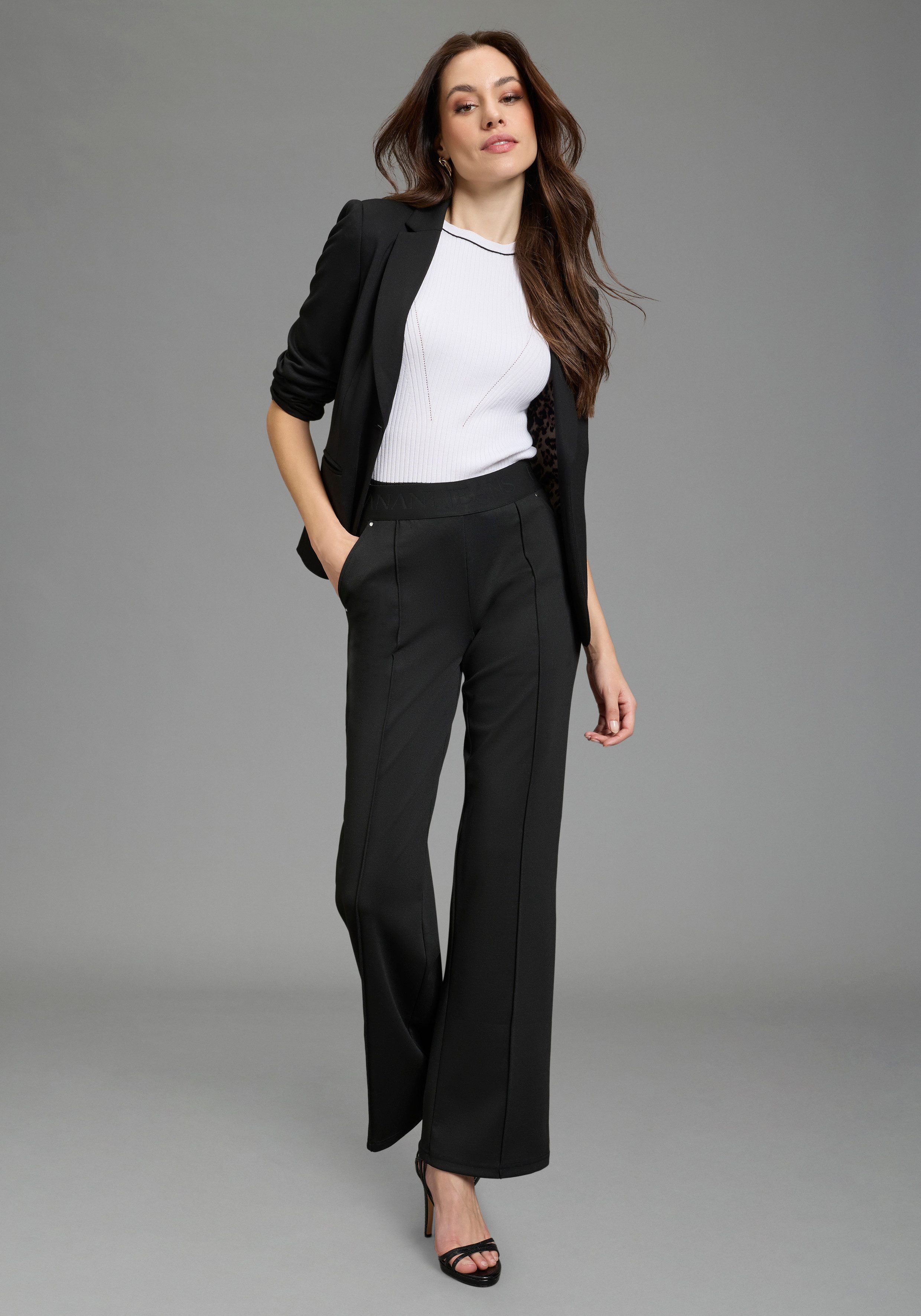 Bruno Banani Jerseyhose in Anzug-Optik, moderner Wideleg-Shape, geprägtes Logo-Bündchen – Bild 5 von 5
