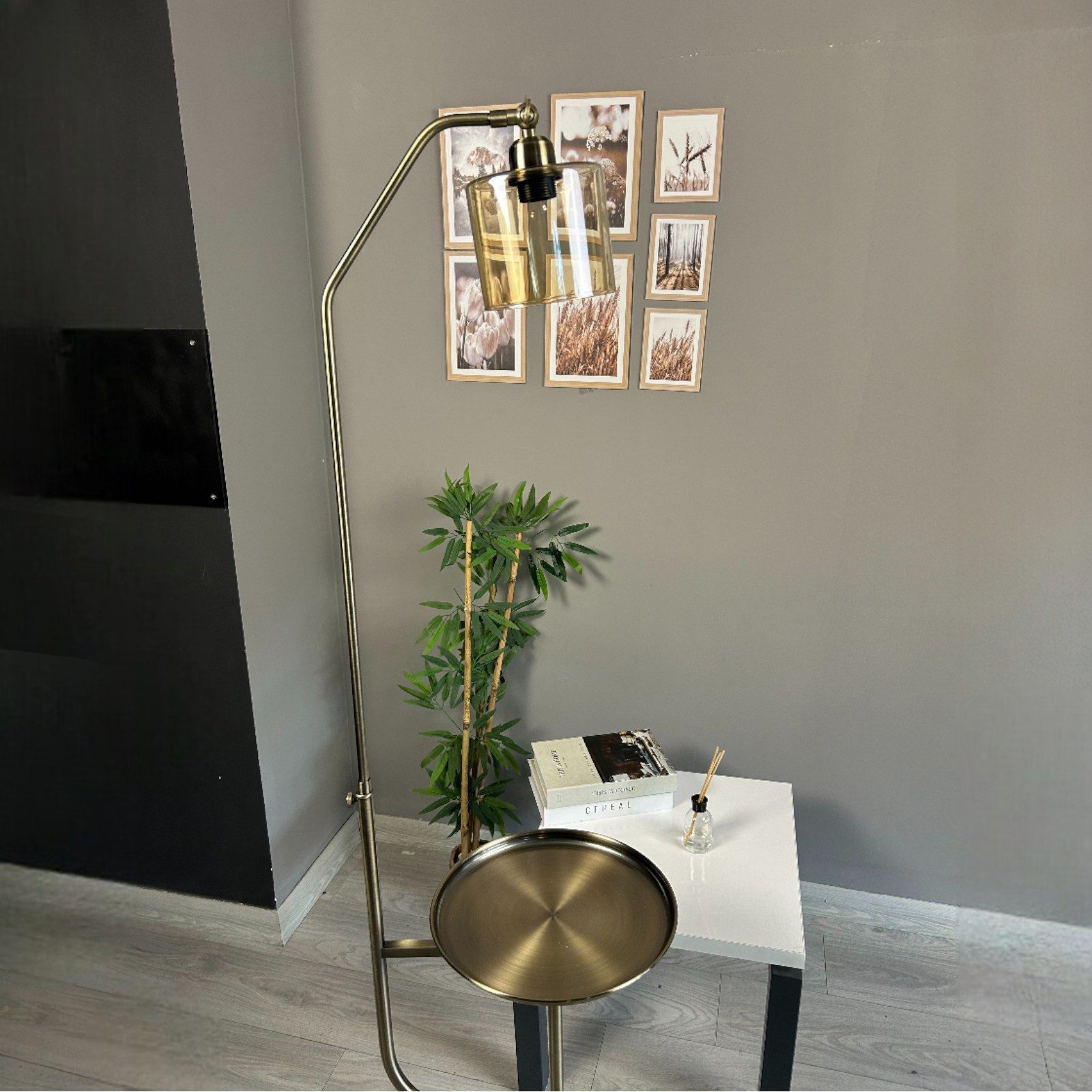 Bamyum Stehlampe Lille Modern Dekorative Metall Stehlampe mit Ablage, ohne Leuchtmittel