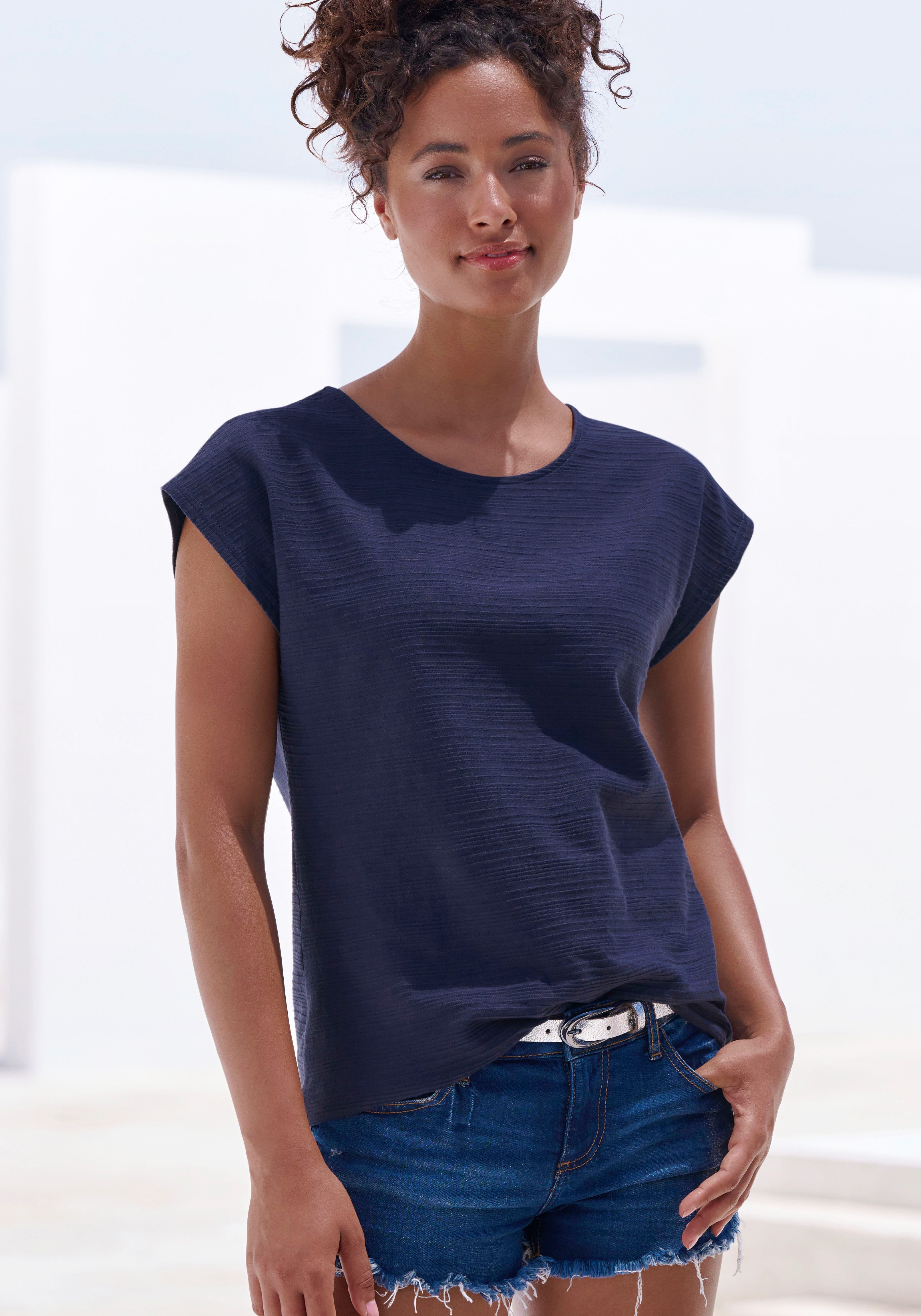 Vivance T-Shirt "mit modischer Streifenstruktur", aus weicher Baumwoll-Qual günstig online kaufen