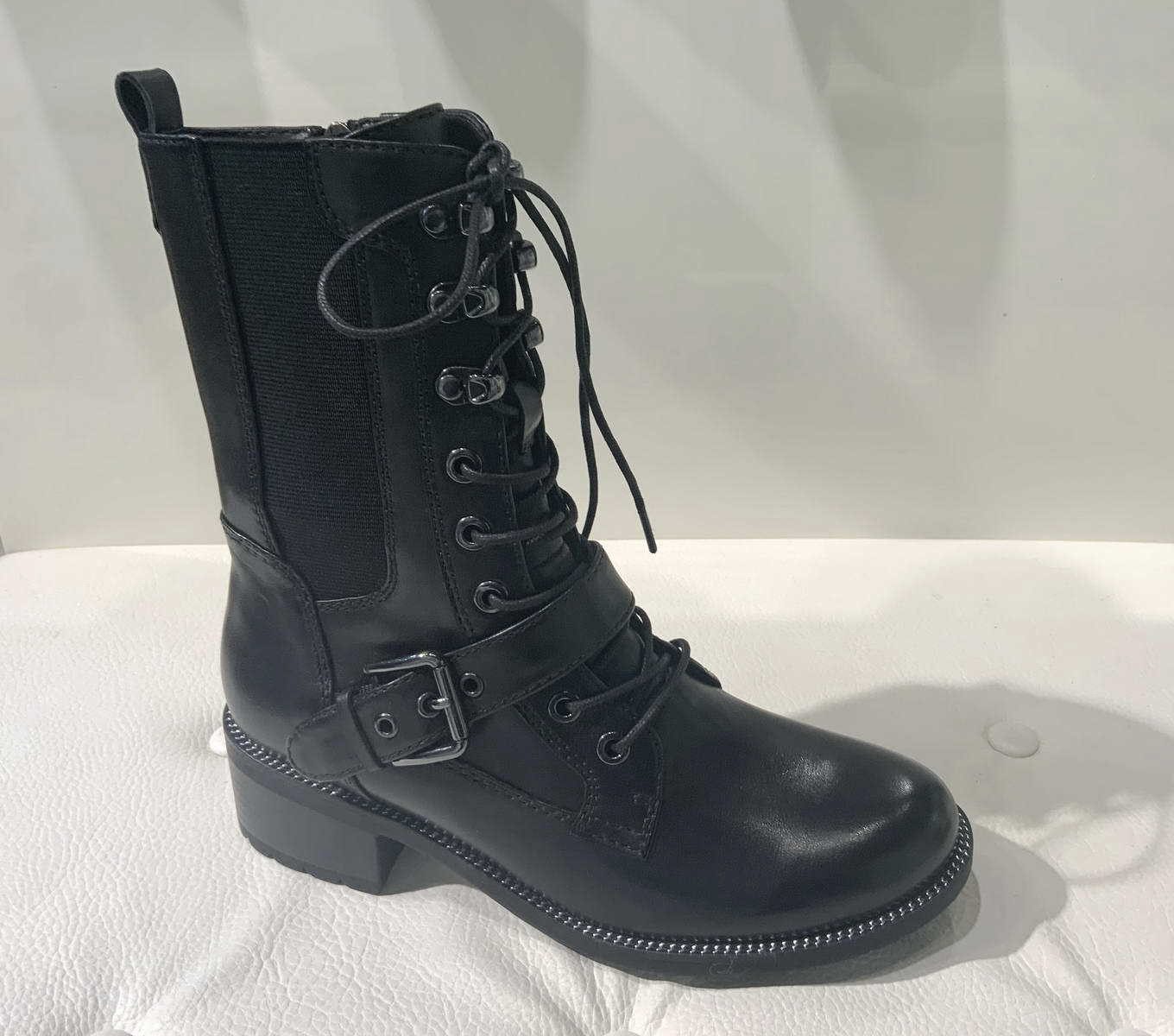 Regarde Le Ciel Stiefelette