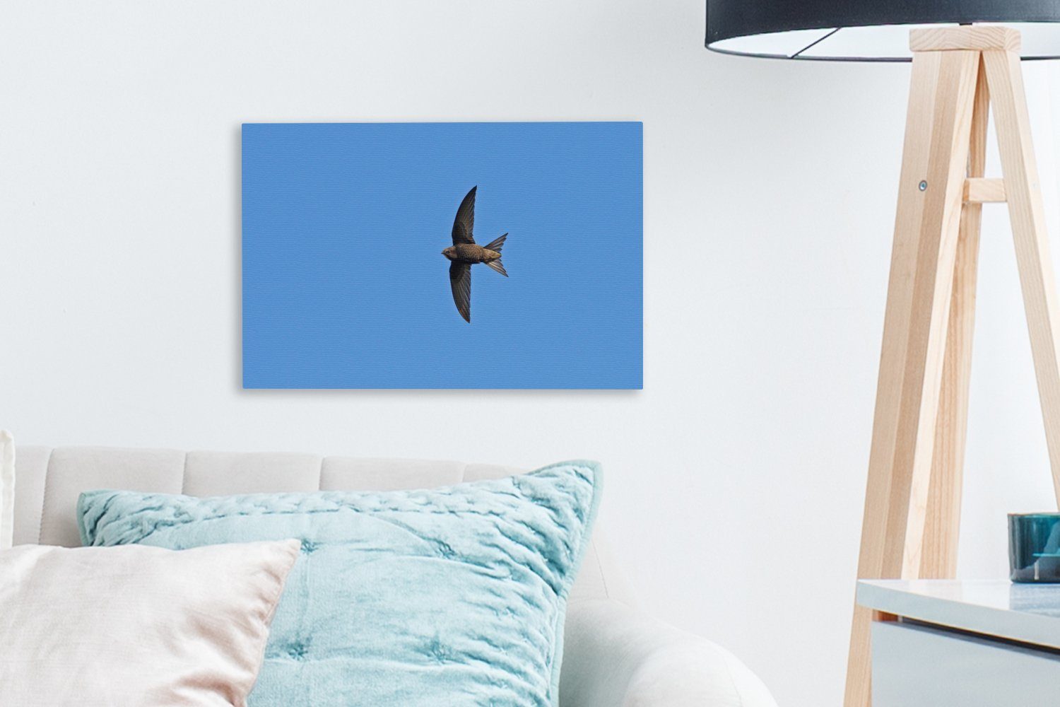 Himmel, OneMillionCanvasses® Ein fliegt einen St), Wanddeko, Wandbild Aufhängefertig, Leinwandbild blauen Mauersegler Leinwandbilder, 30x20 über cm (1 klaren