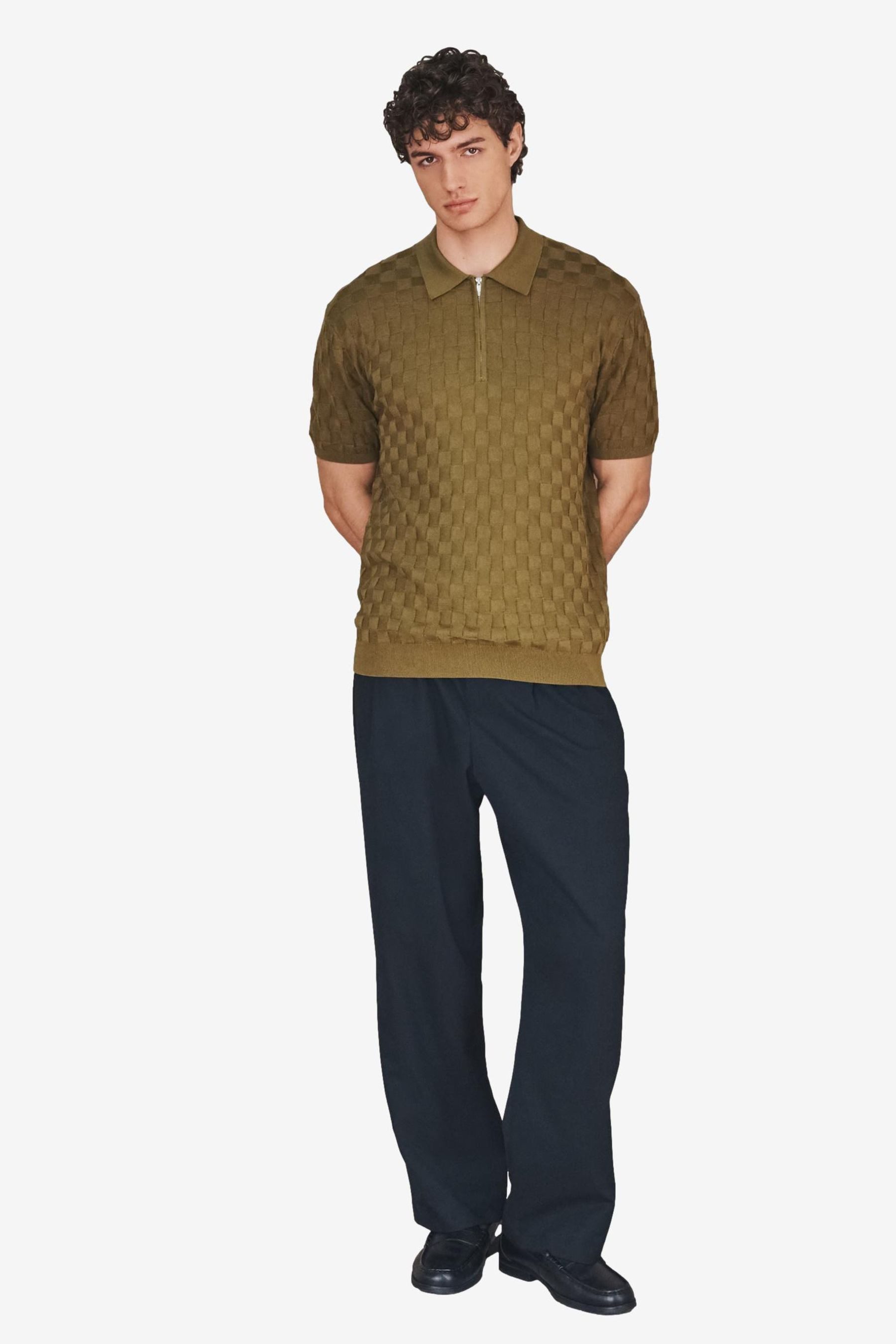 Next Poloshirt Premium Regular Fit Kurzarm-Polohemd aus Strick (1-tlg) – Bild 5 von 5