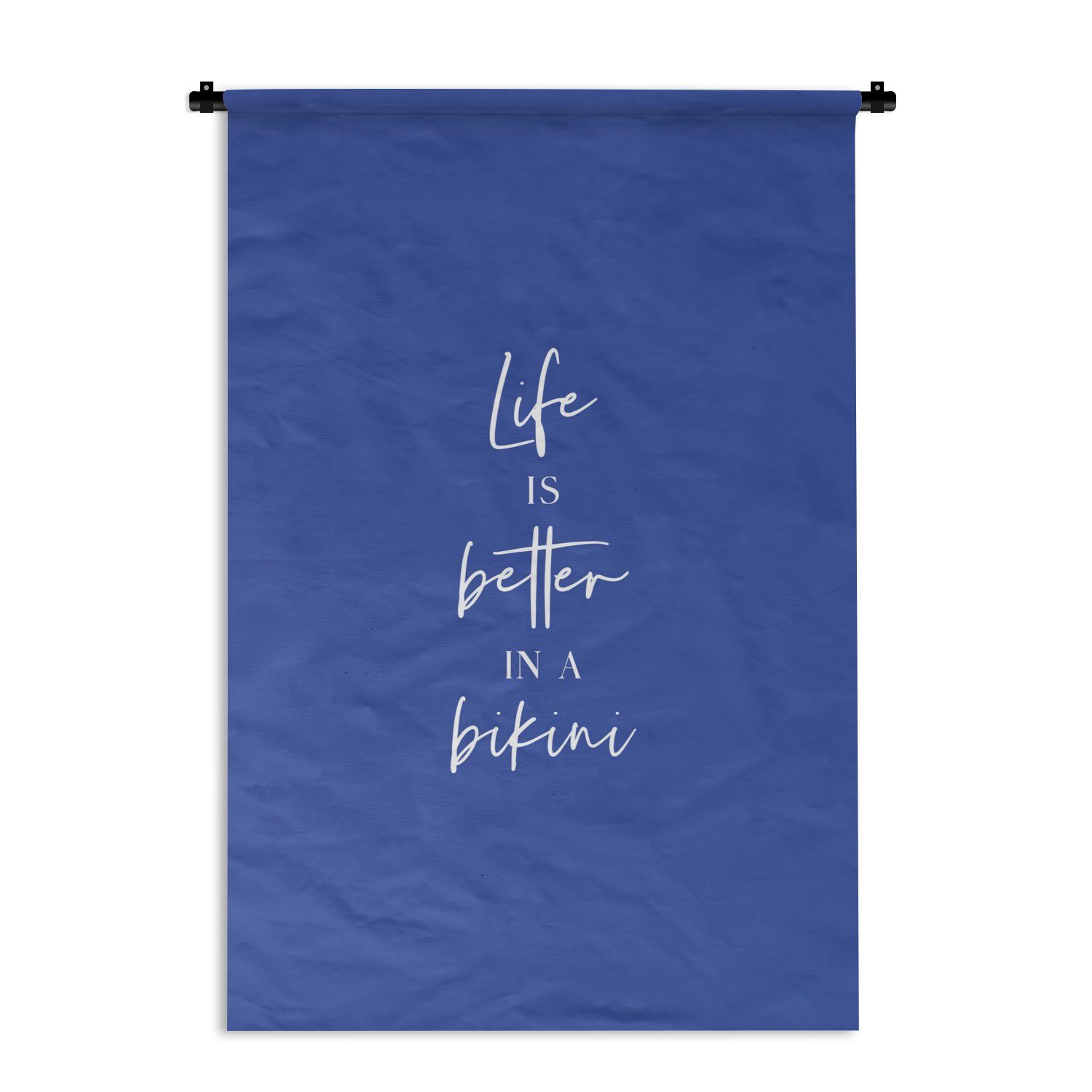 MuchoWow Wanddekoobjekt Das Leben ist besser im Bikini - Zitat - Blau, Wanddeko für Wohnzimmer, Schlafzimmer, Kleid, Wandbehang, Kinderzimmer | Wandobjekte