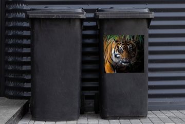 MuchoWow Wandsticker Tiger - Blätter - Dschungel - Tiere - Wild (1 St), Mülleimer-aufkleber, Mülltonne, Sticker, Container, Abfalbehälter