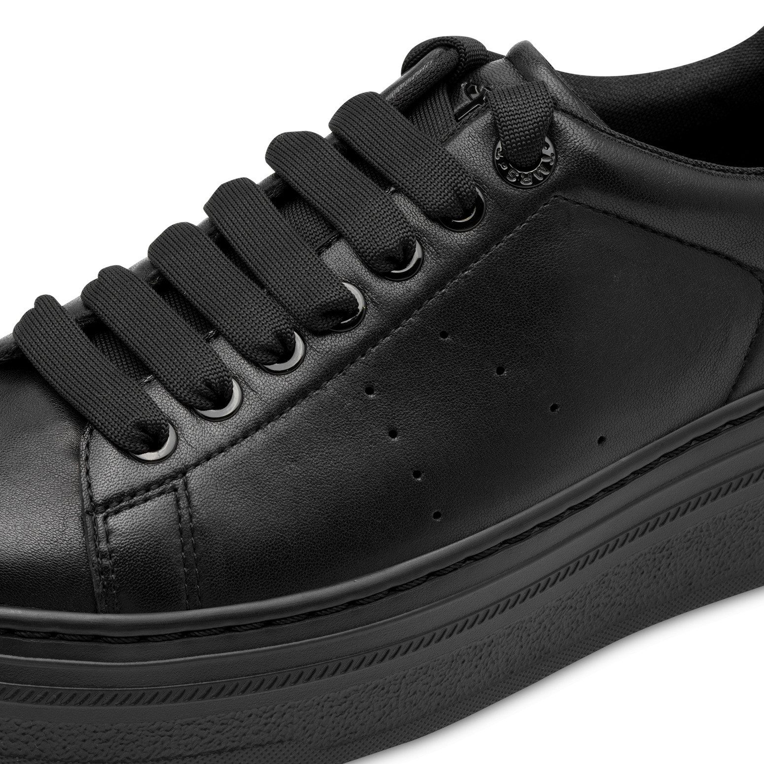 Tamaris Plateausneaker, Schnürschuh, Halbschuh mit auffälligen Schmuckstein günstig online kaufen