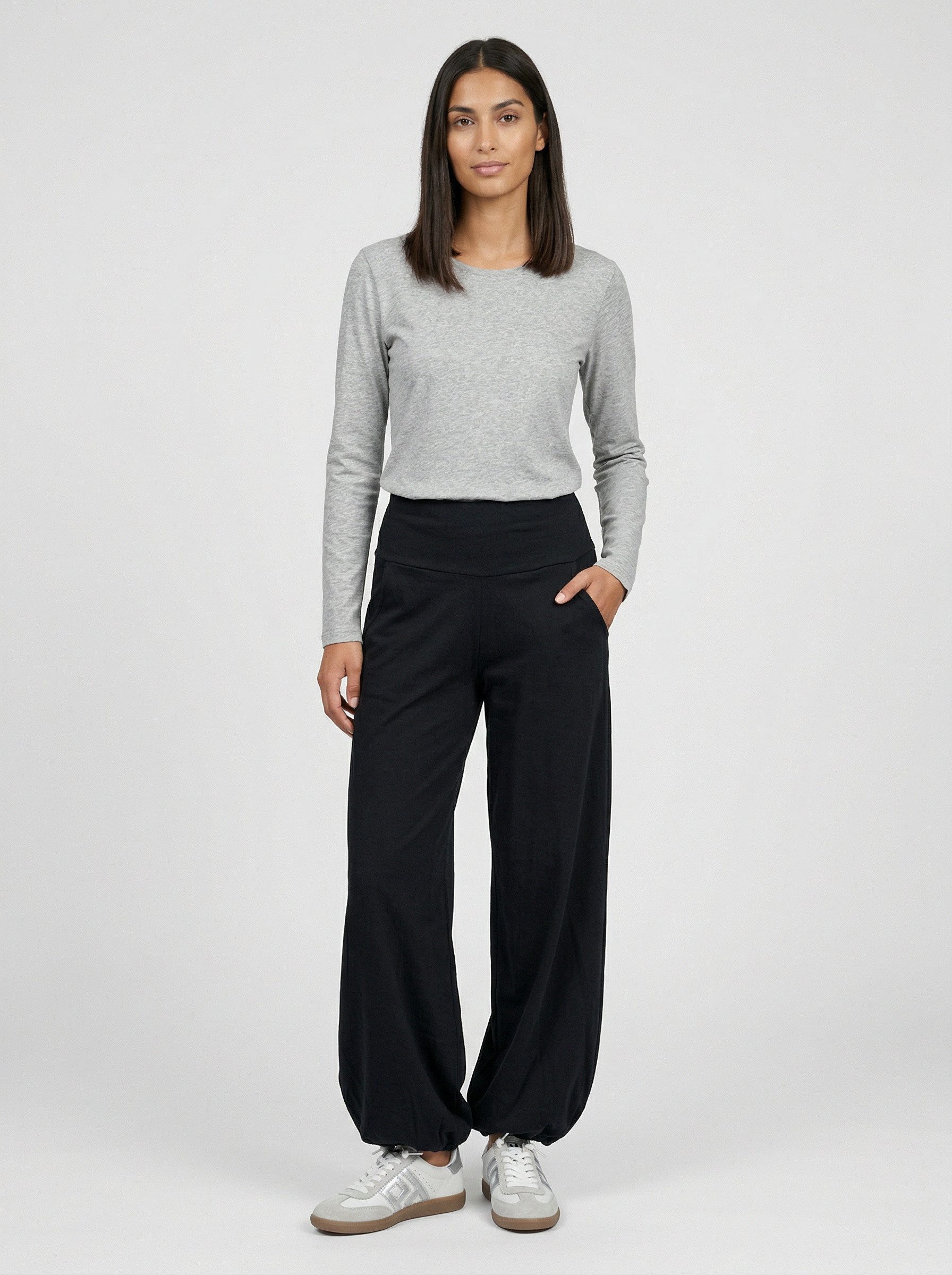 Zum Outfit 12