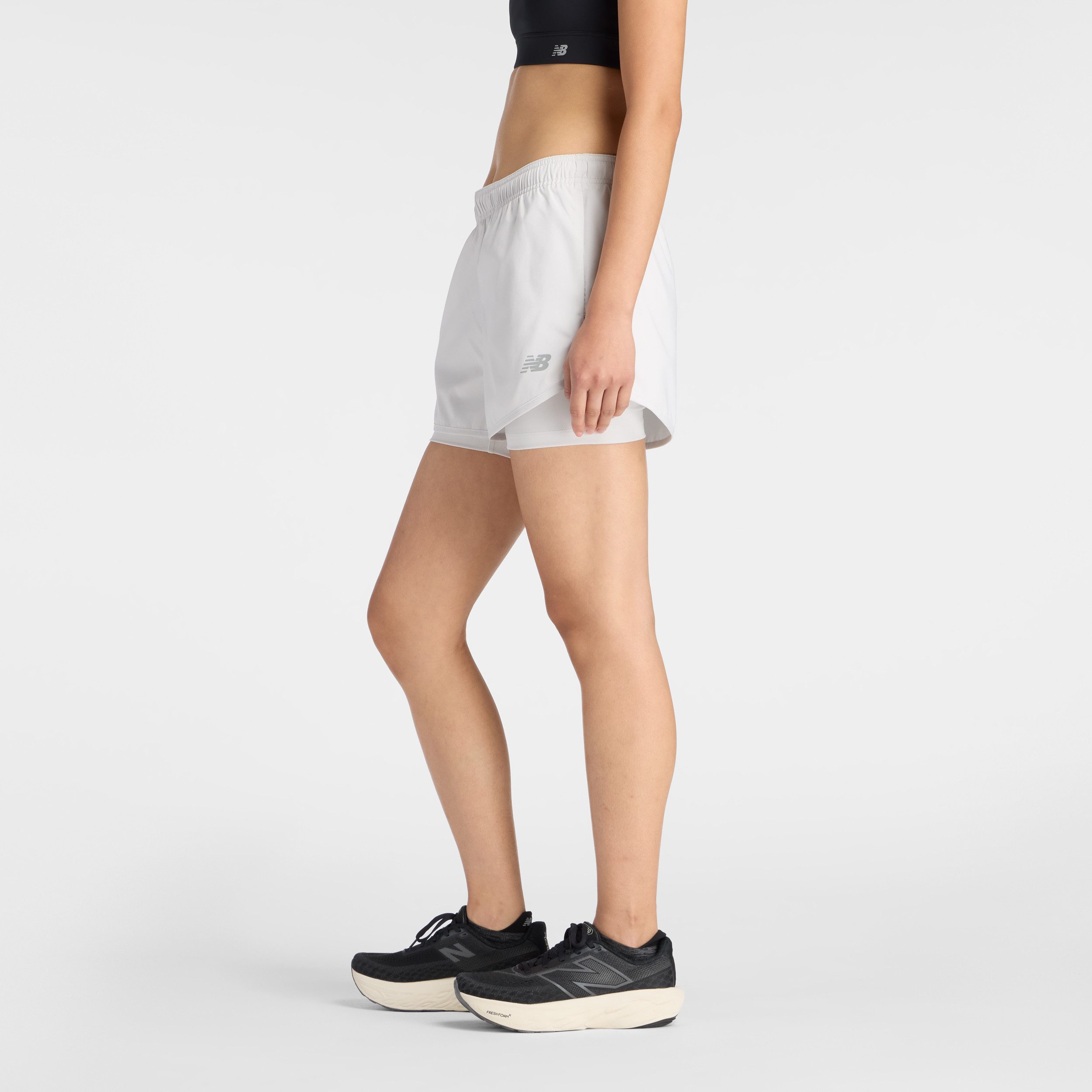 New Balance Laufshorts SPORT ESSENTIAL 2-IN-1 SHORT 3 2-in-1-Konstruktion, mit integrierter Innenhose, für Laufen