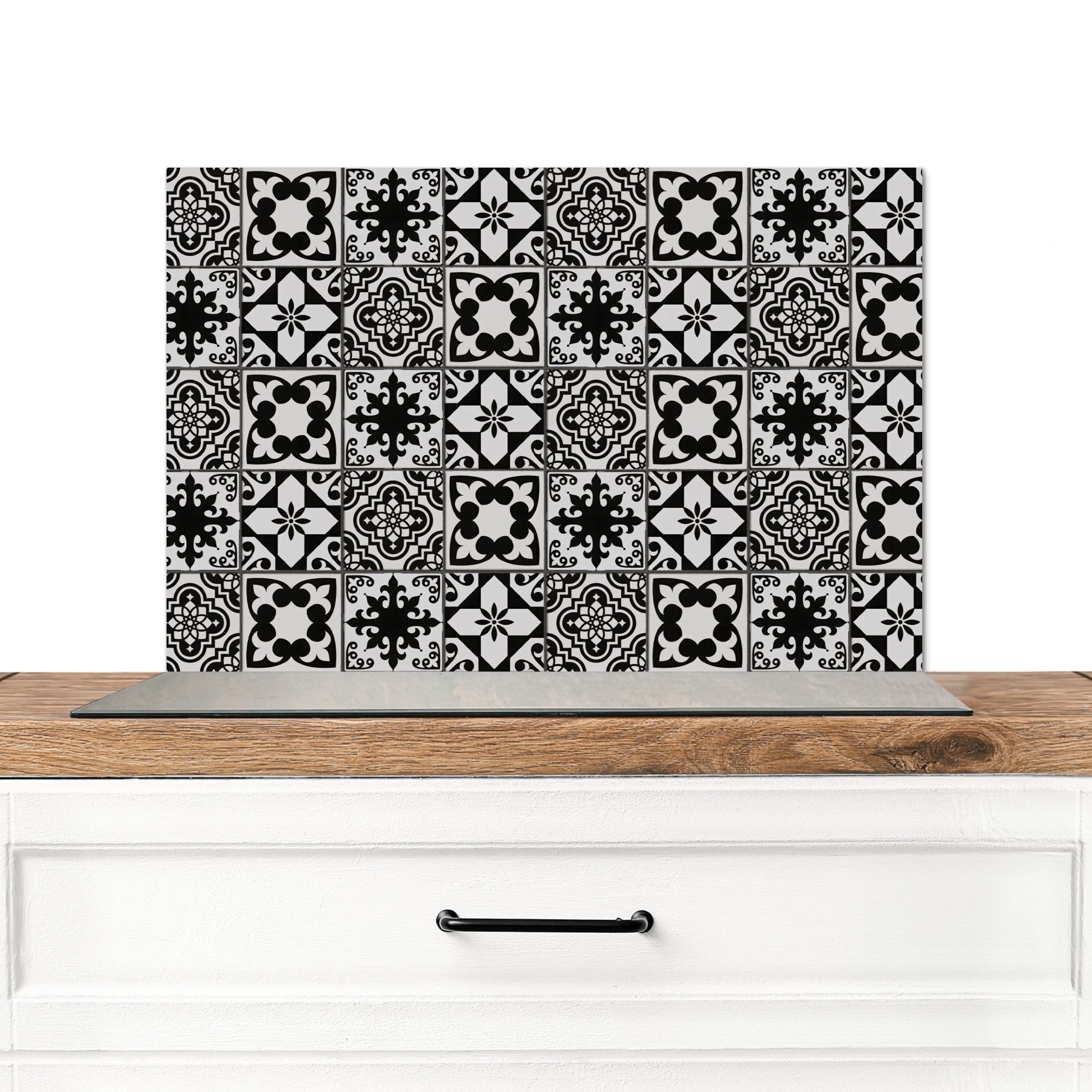 KitchenYeah Küchenrückwand Retro - Kacheln - Blumen - Schwarz - Weiß, (1-tlg), Spritzschutz Küche, Küchendeko, 60x40 cm