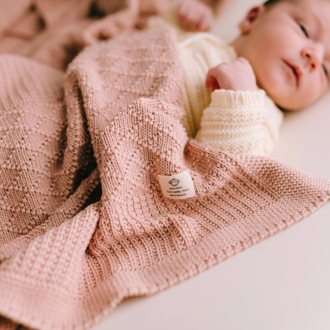 Babydecke Quadratische Strick-Babydecke nachhaltig, stilvoll und handgefertigt, suebidou, nachhaltig, kreativ
