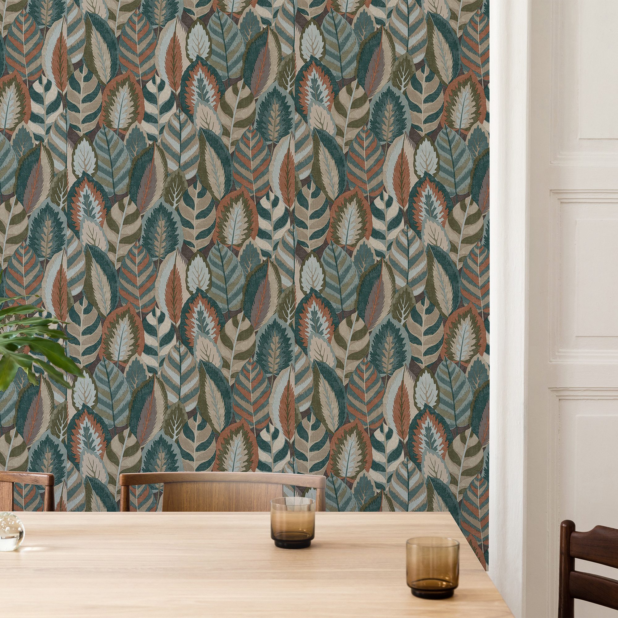 Sublime Vliestapete ARTY LEAVES TERRA, geprägt, botanisch, (1 St), Design Tapeten