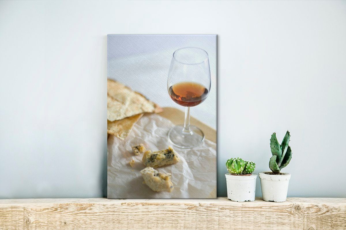 OneMillionCanvasses® Leinwandbild Portwein und Zackenaufhänger, Käse, inkl. cm 20x30 bespannt Ein St), köstliches Glas Leinwandbild (1 fertig Gemälde, etwas