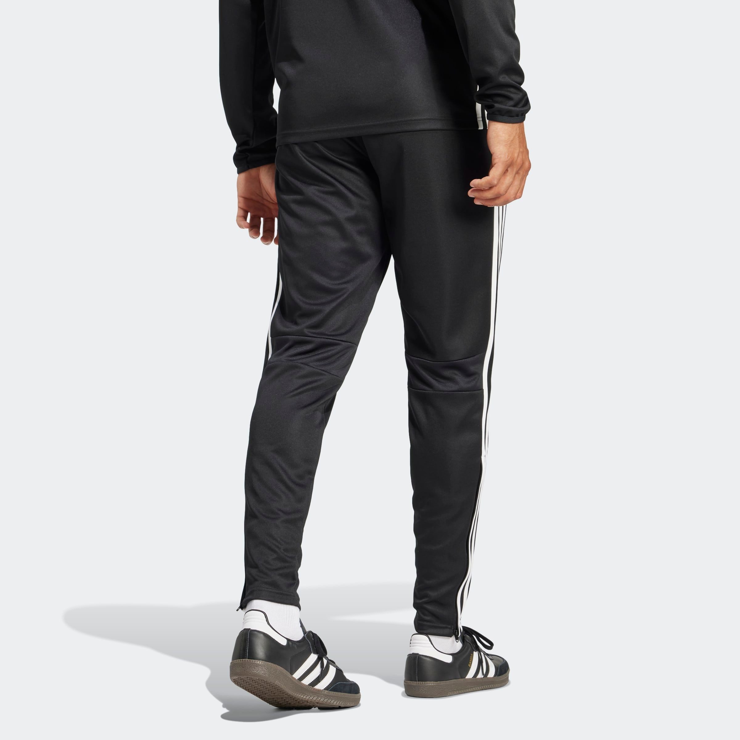 adidas Performance Trainingshose TIRO ES PNT für Erwachsene, mit AEROREADY Technologie, normal-weiter Schnitt
