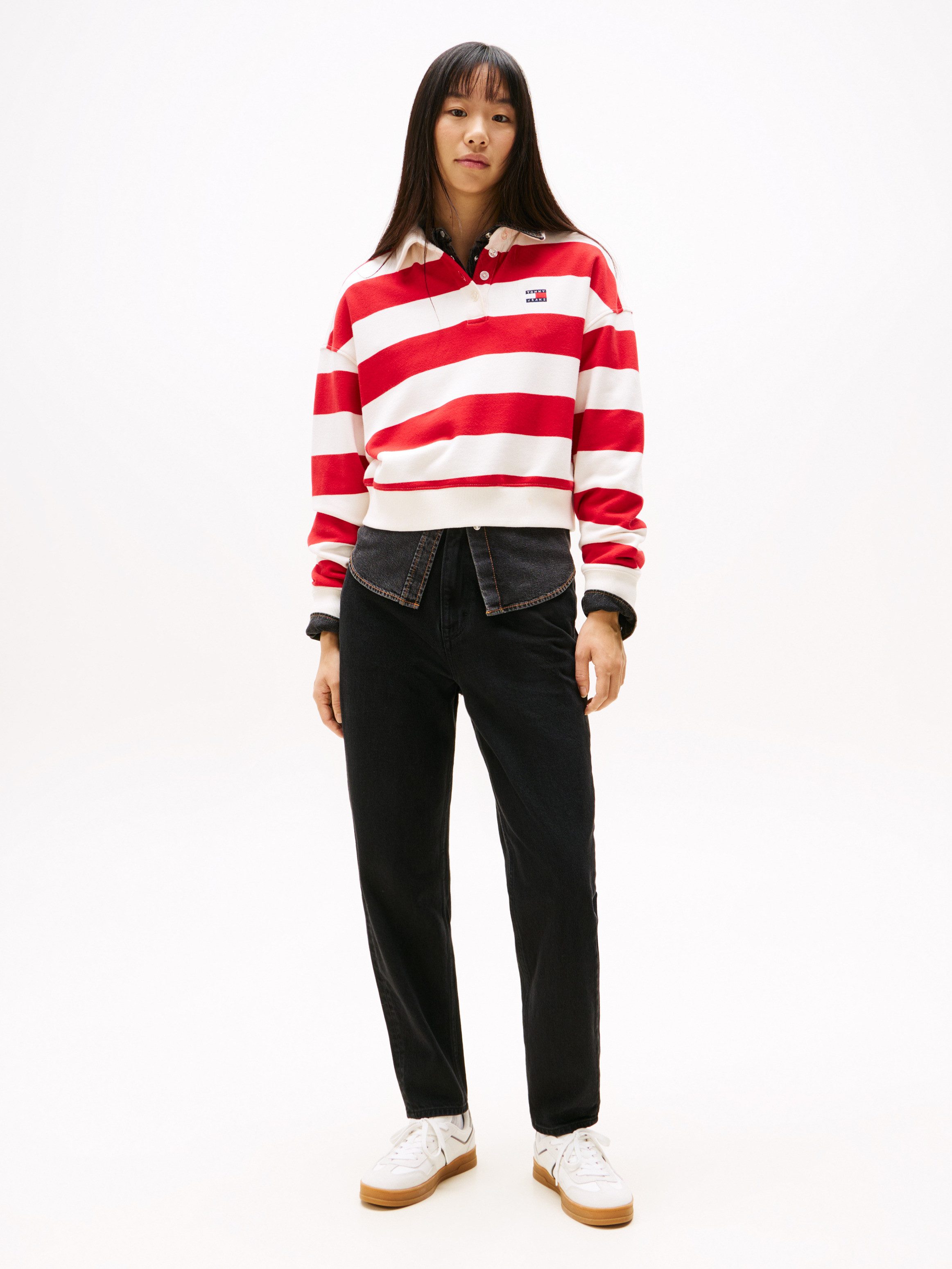 Tommy Jeans Mom-Jeans High waist - Mom-Jeans Tapered mit Logo-Badge, Logostickerei