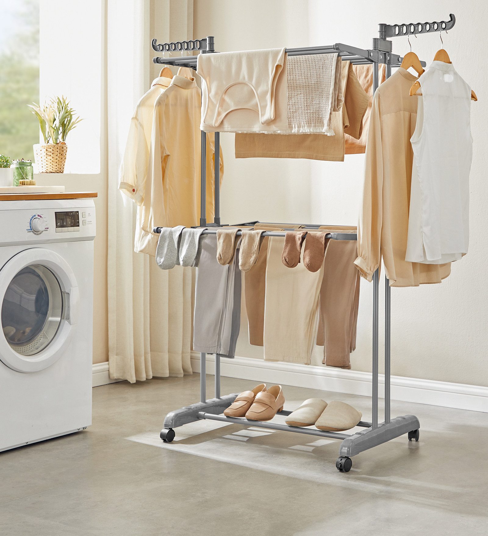SONGMICS Wäscheständer Standtrockner 4 Ebenen, Flügelwäscheständer, groß, einfacher Aufbau, klappbare Flügel, mit Rollen, 63,5 x 128 x 148 cm