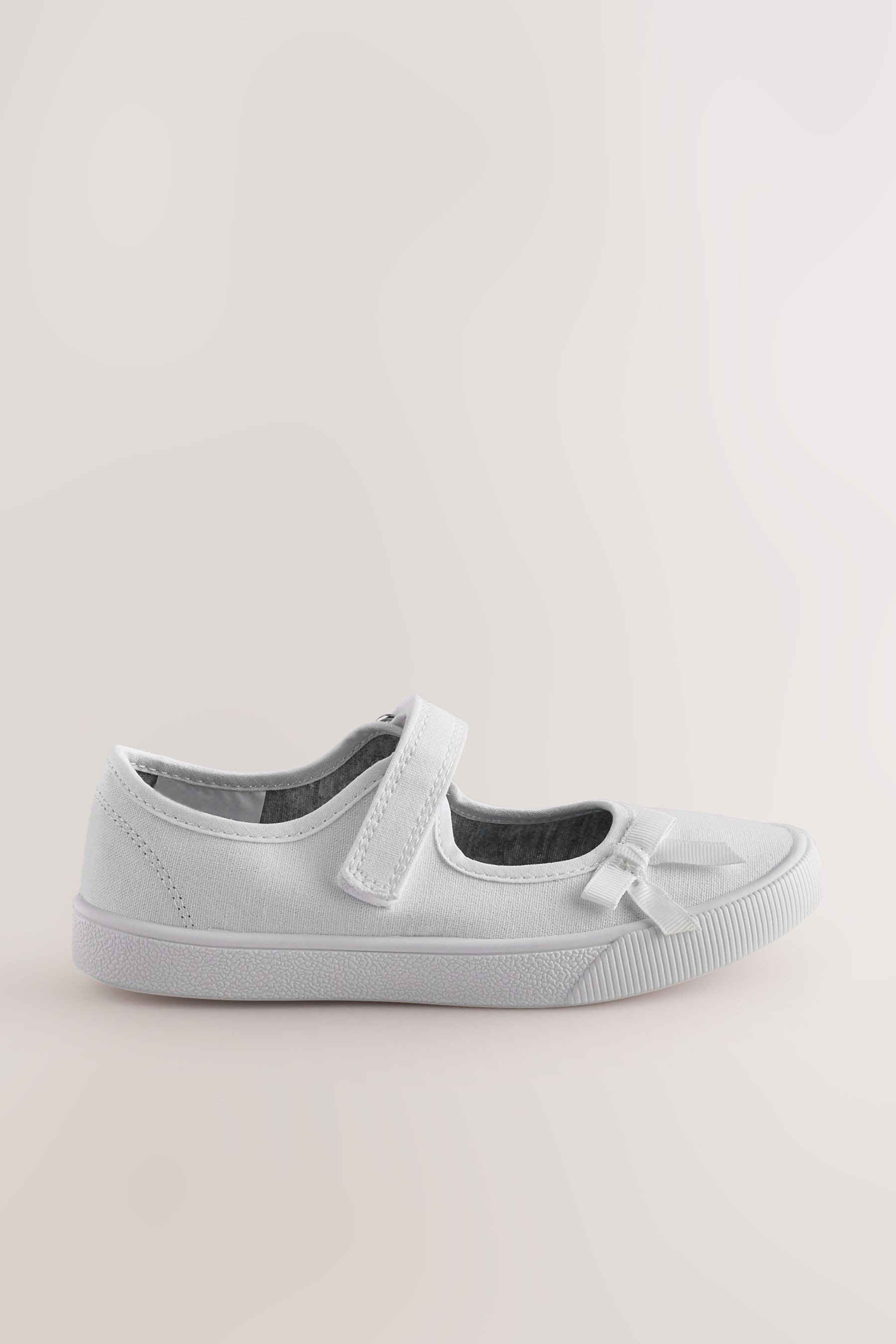 Next Stoffschuhe für die Schule mit Schleife Sneaker (1-tlg)