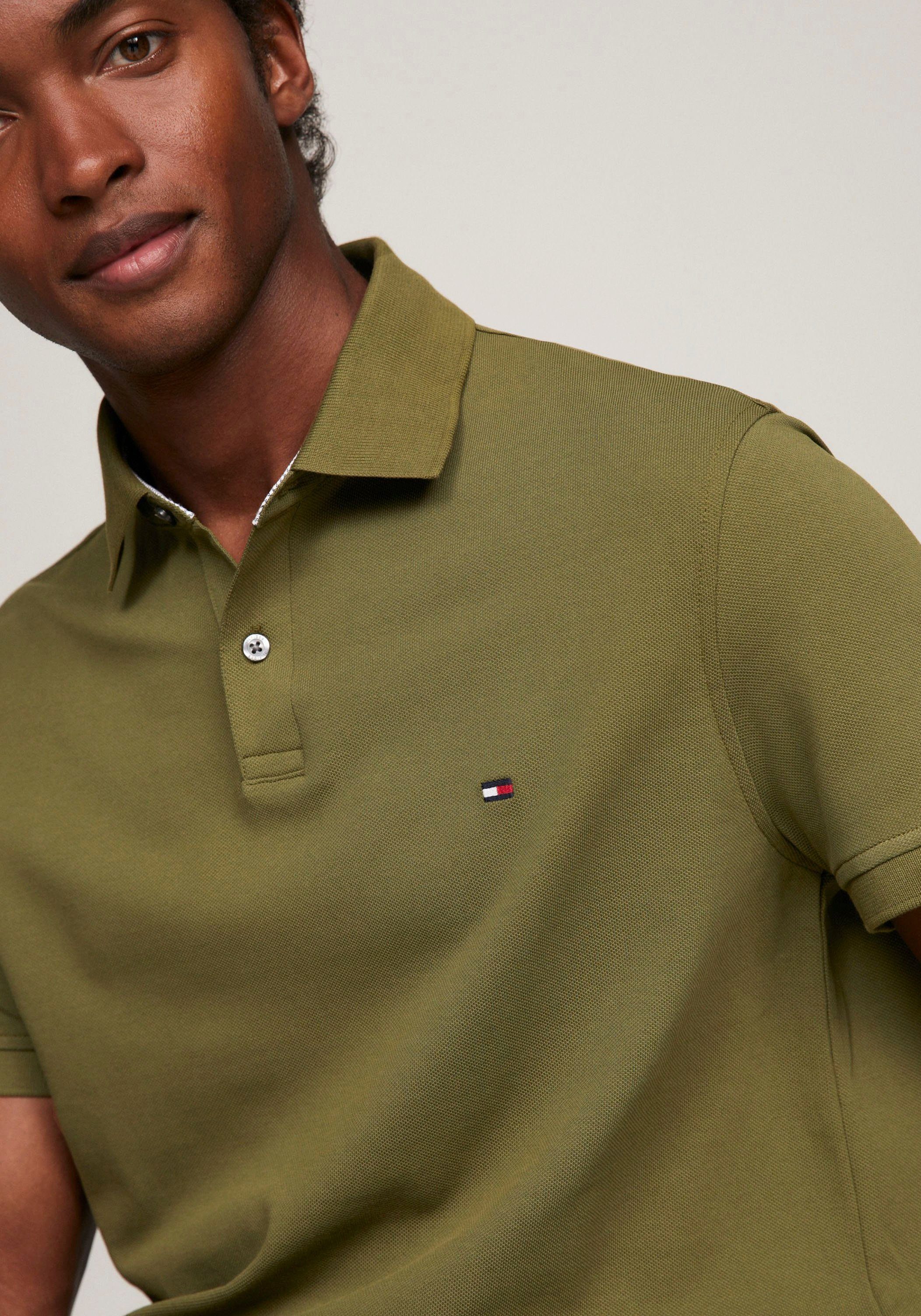 puttting Hilfiger Tommy 1985 am Hilfiger Kontraststreifen Poloshirt innen Tommy REGULAR Kragen POLO mit green