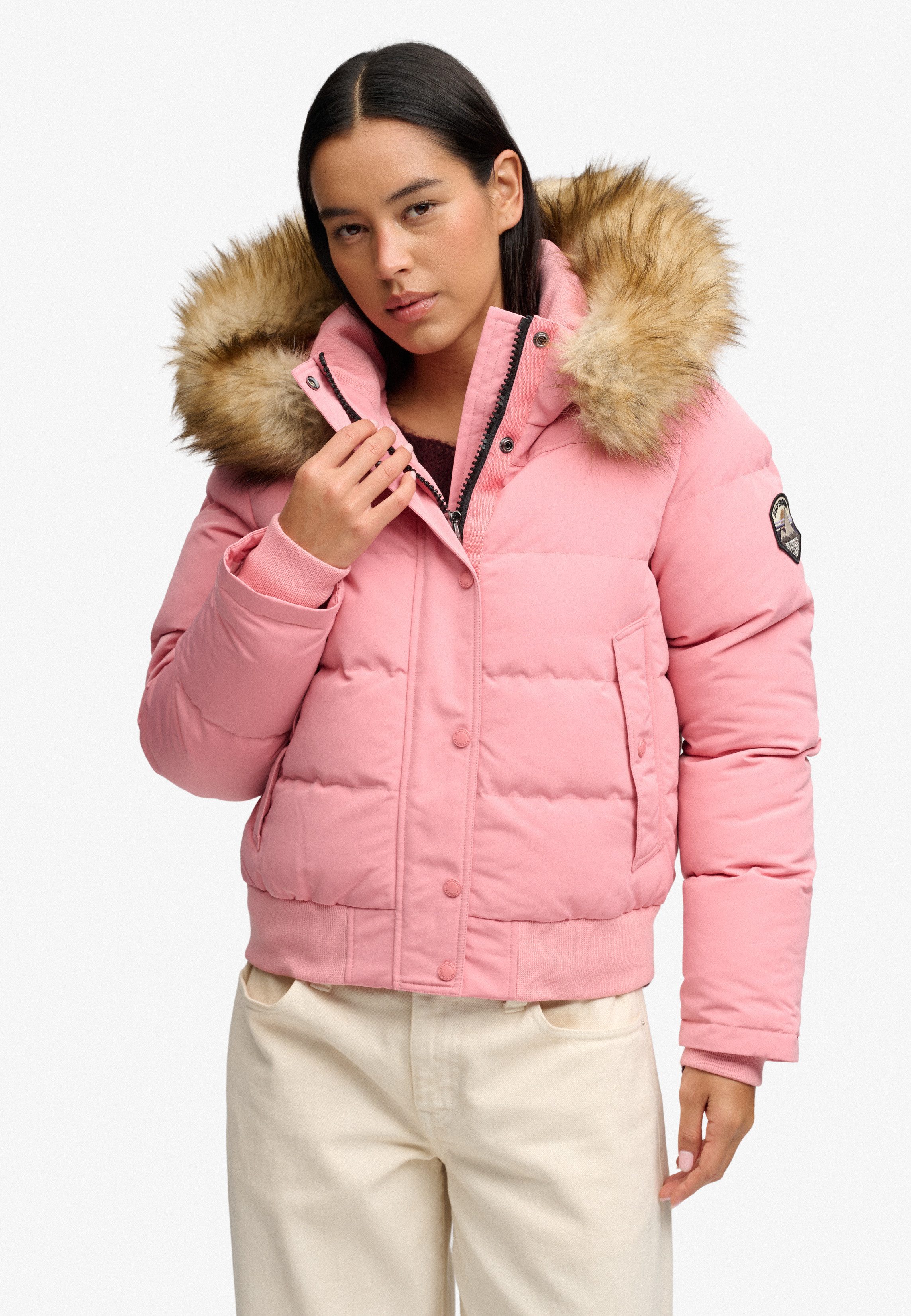 Superdry Steppjacke EVEREST HOODED BOMBER JKT Kunstfaser, slim fit