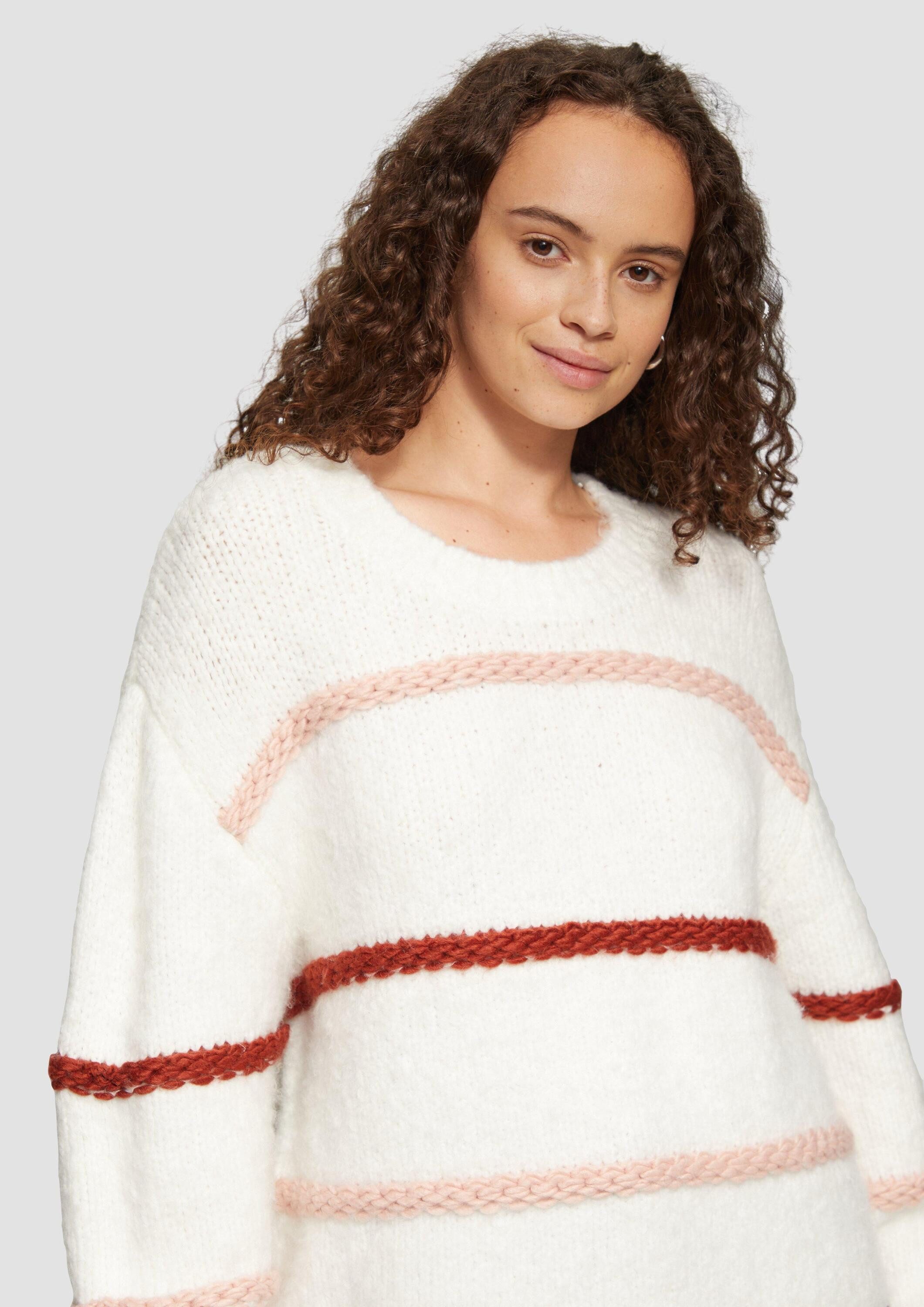 QS Longpullover Strickpullover Flauschiger Pullover mit überschnittenen Schultern
