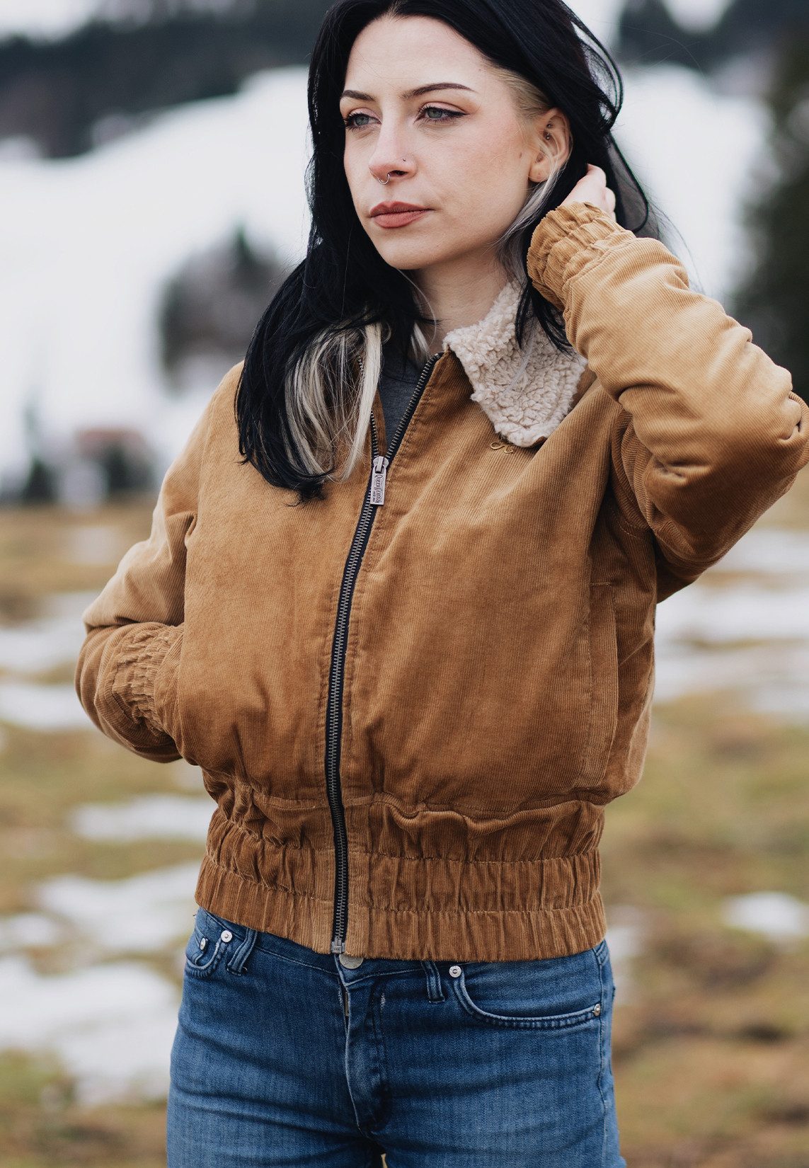 QueenKerosin Winterjacke in Feincord mit Sherpa-Kragen – Bild 2 von 5