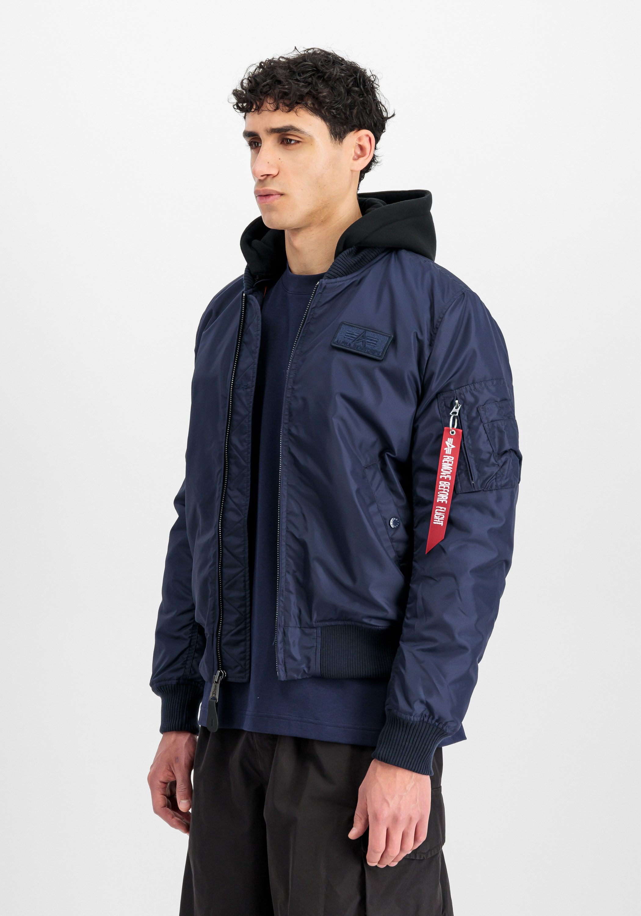 Alpha Industries Bomberjacke MA-1 TT Hood CW