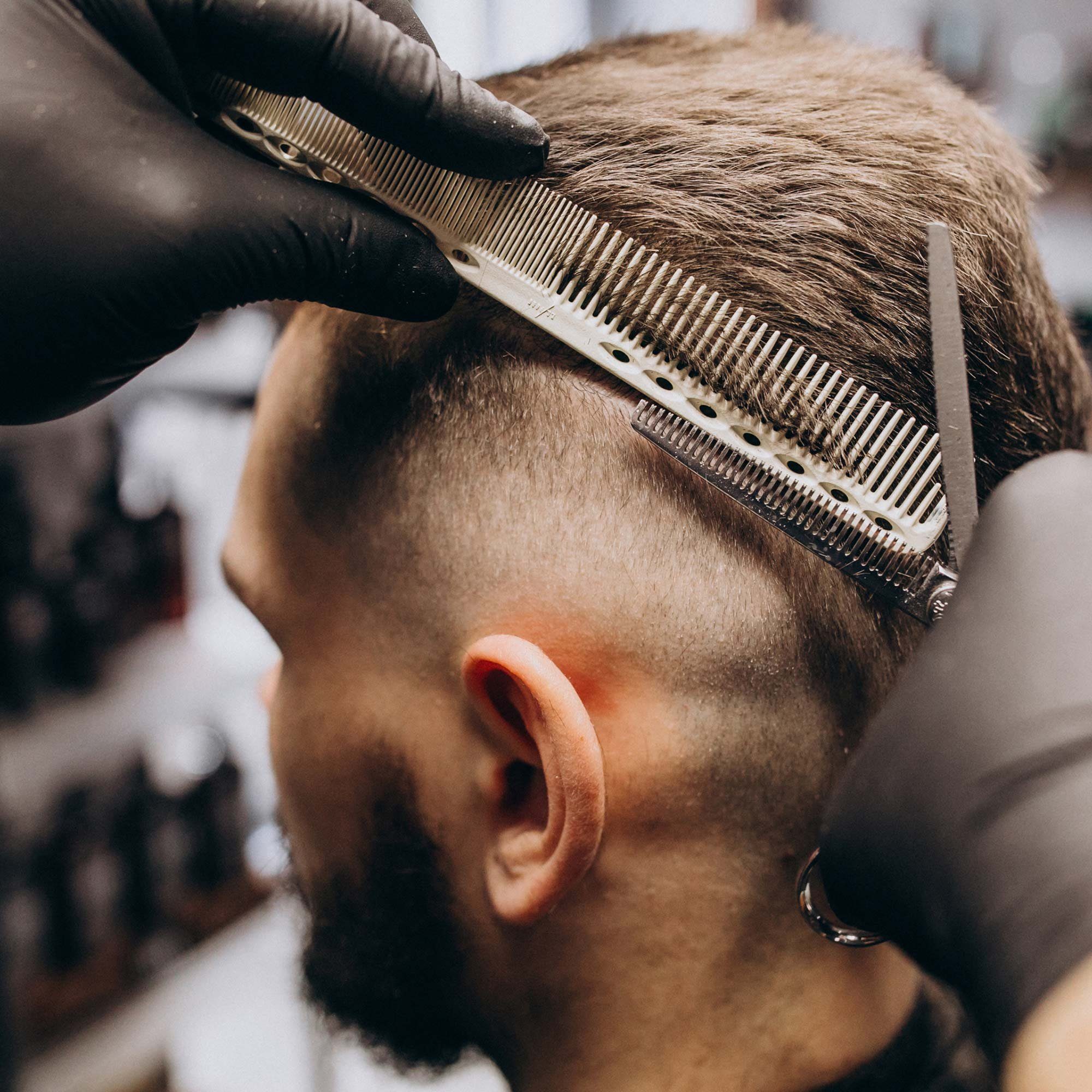 20,7 Friseurkamm Aluminium Haarschneidekamm, mit Griff, cm Kosmetex Haarkamm