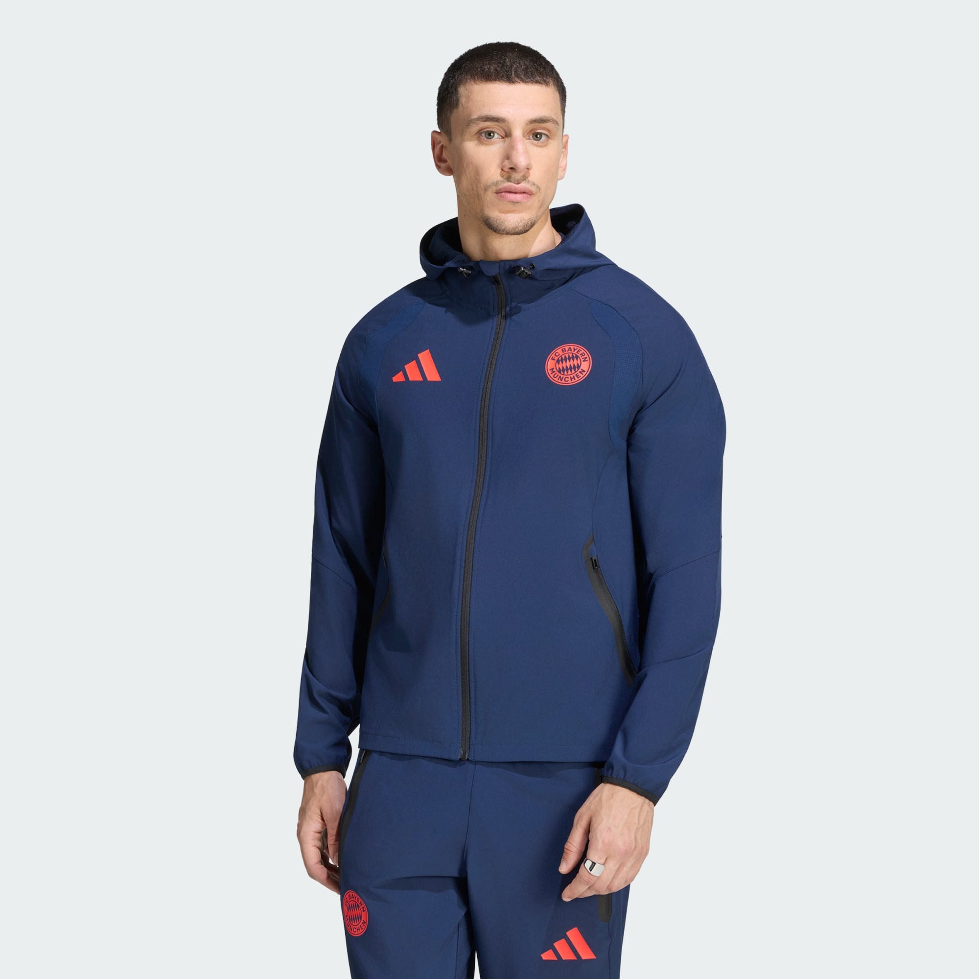adidas Performance Funktionsjacke FC BAYERN MÜNCHEN TIRO TRAVEL WINDBREAKER (1-St)