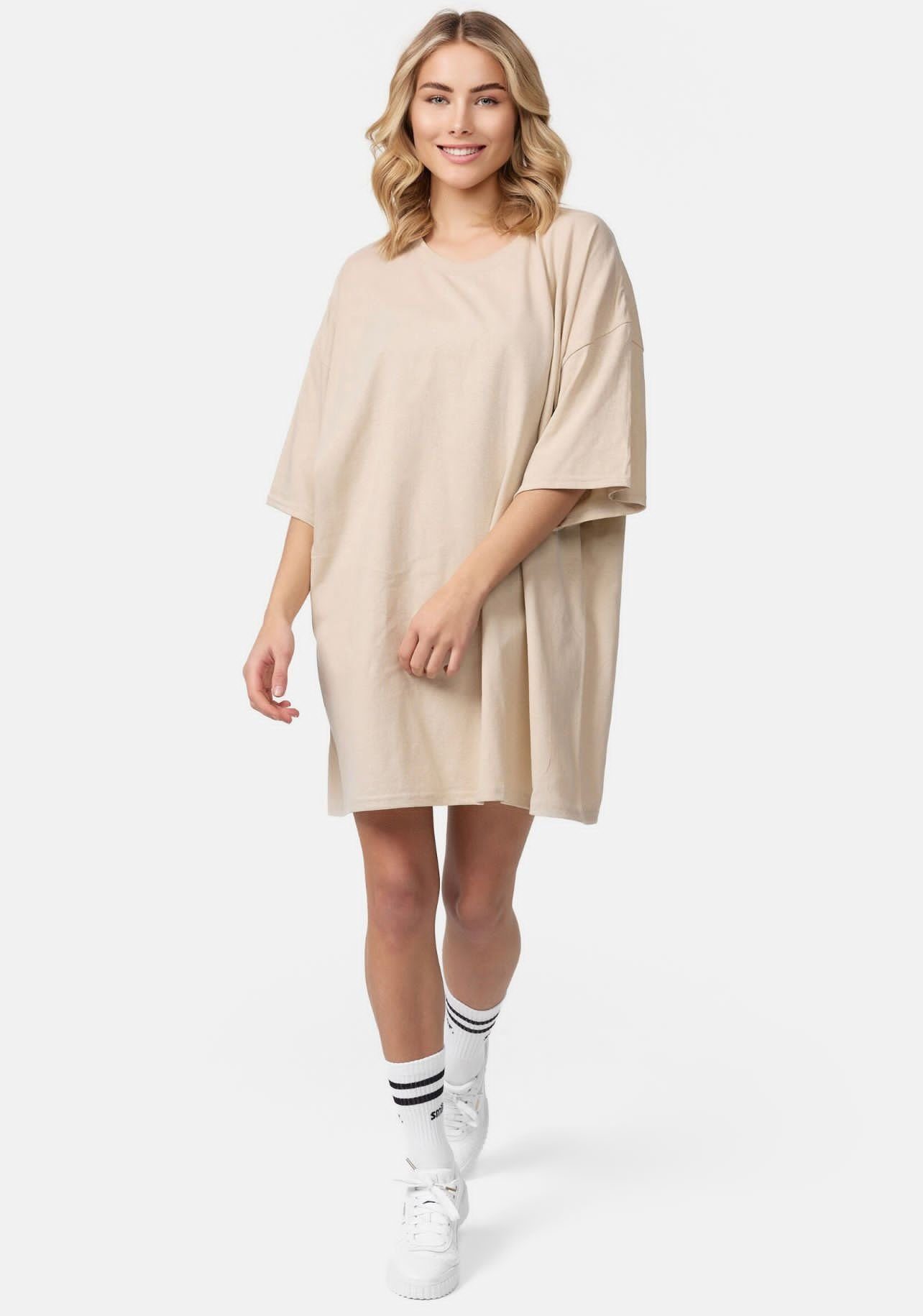 UNI Beige Oversized T-Shirt lang Tee T-Shirt Worldclassca Oberteil Worldclassca Lounge Sommer