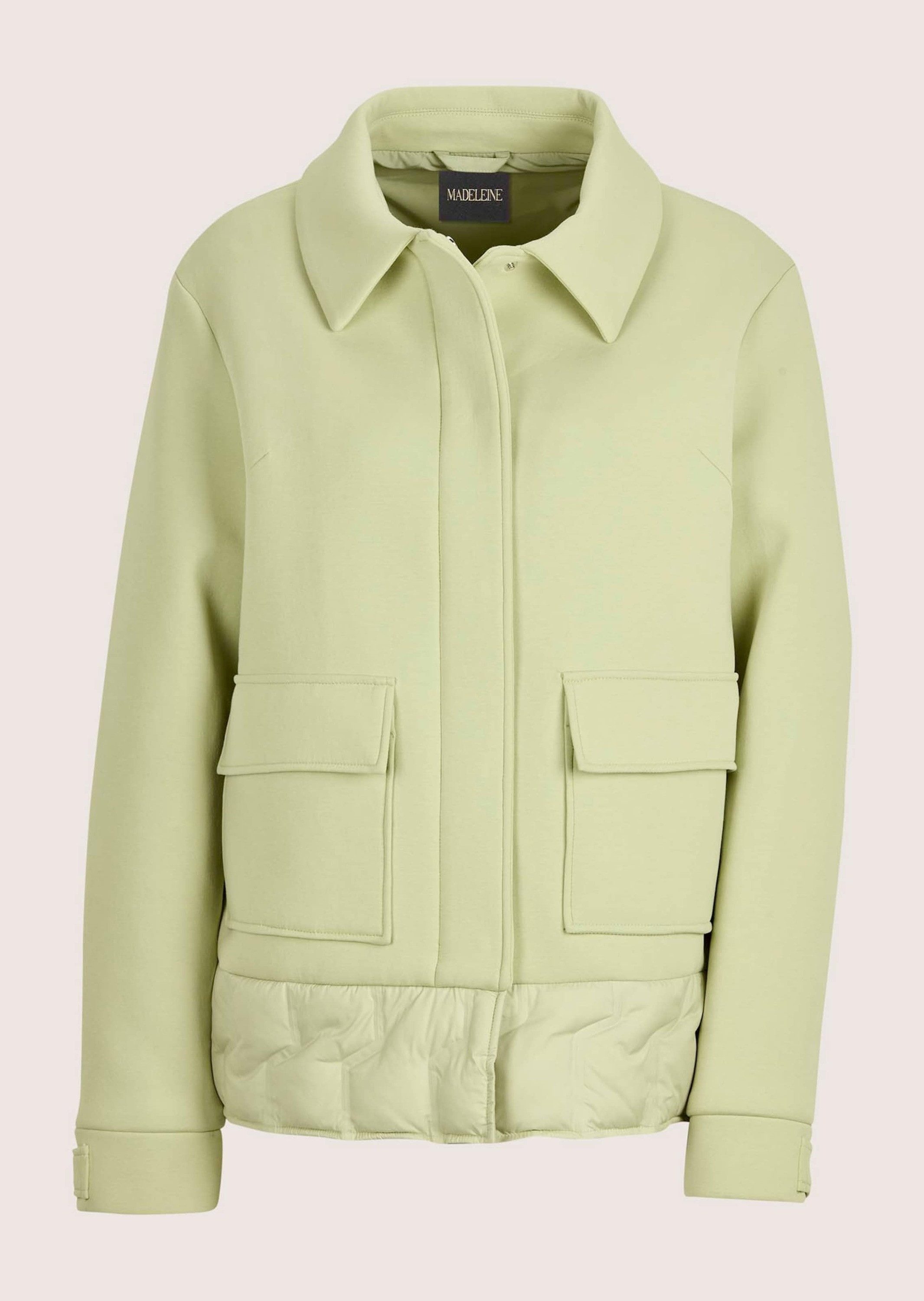 MADELEINE Outdoorjacke Kurzjacke mit Druckknopfverschluss Baumwolljacke mit Klappkragen, Taschen und Langarm