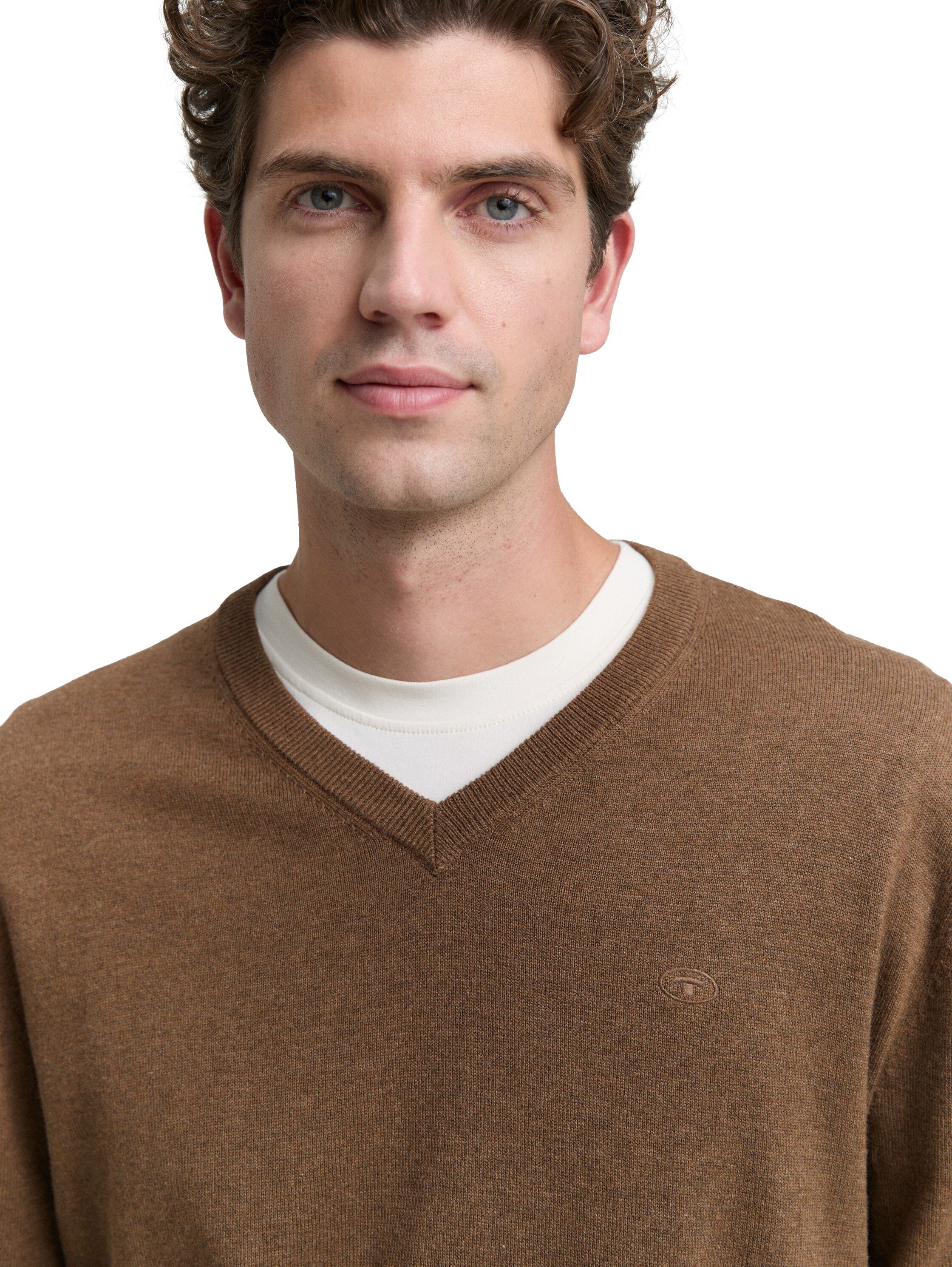 TOM TAILOR V-Ausschnitt-Pullover mit kleiner Logo-Stickerei
