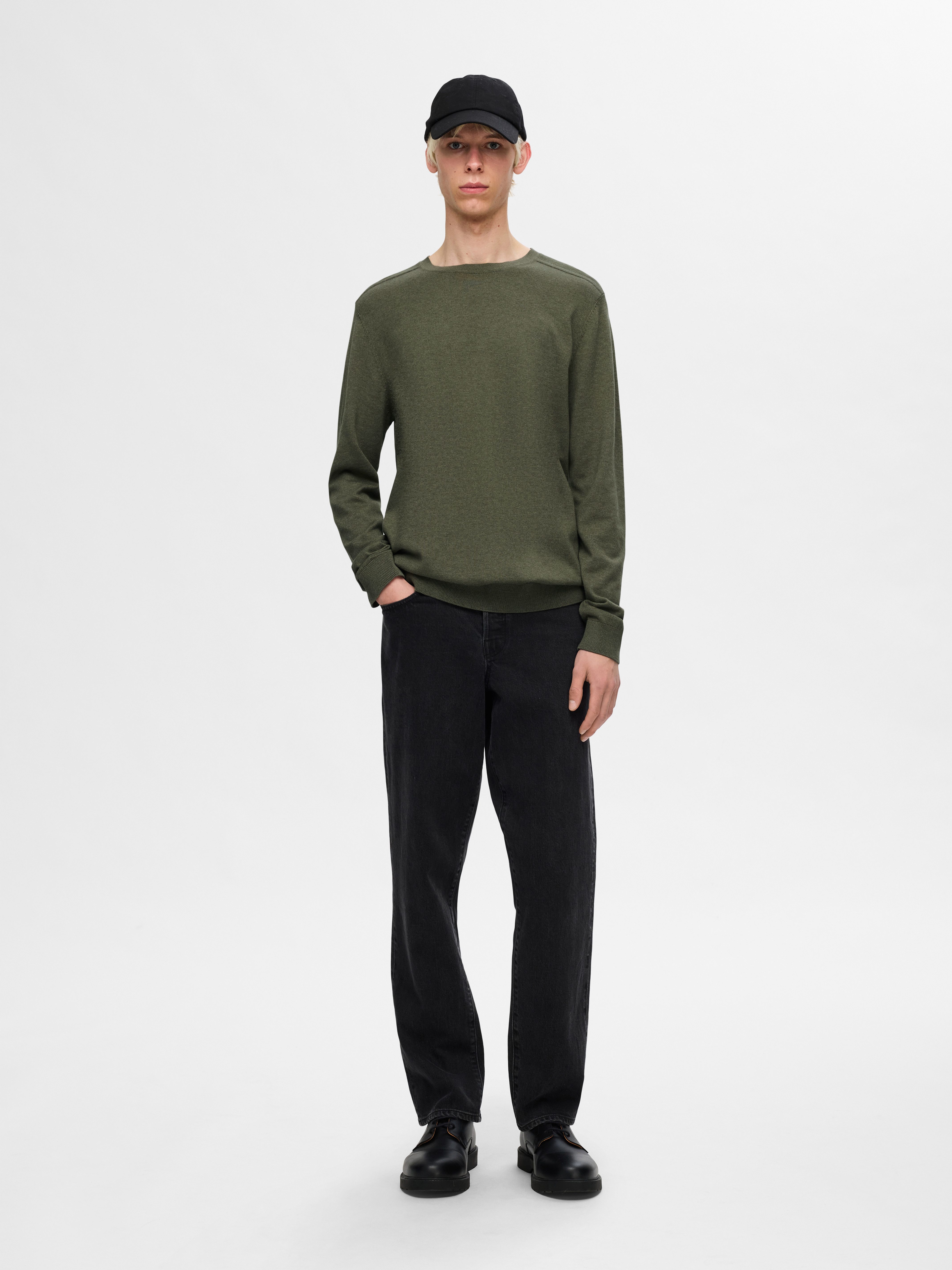Selected Rundhalspullover SLHBERG CREW NECK NOOS Baumwolle, regular fit