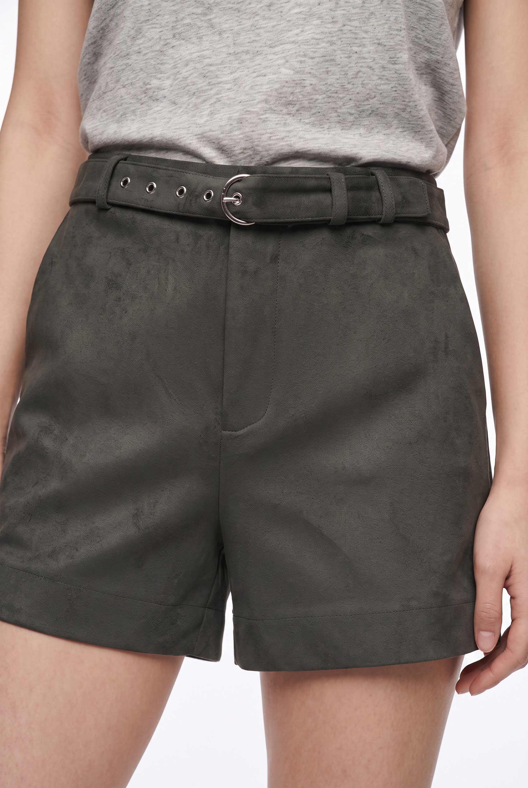 ONLY Shorts ONLTAVIA HW FAUX SUEDE BELT SHORTS PNT Materialmix, Wildlederimitat, mit Gürtel – Bild 3 von 5