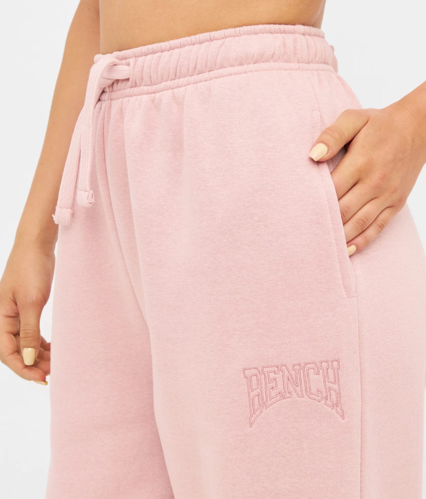 Bench. Sweatpants AQUILA